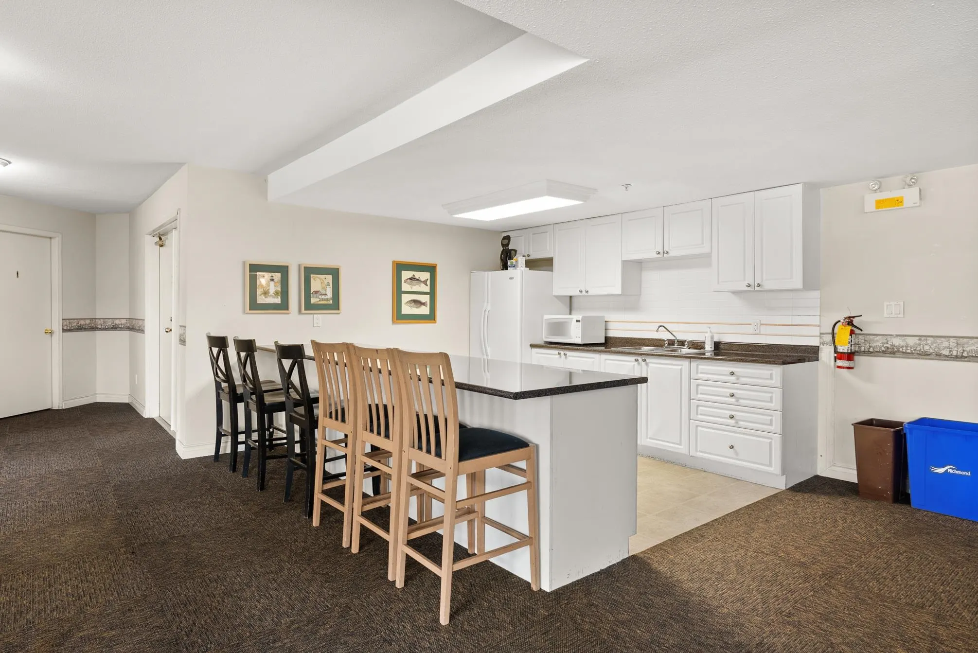 316 5880 Dover Crescent