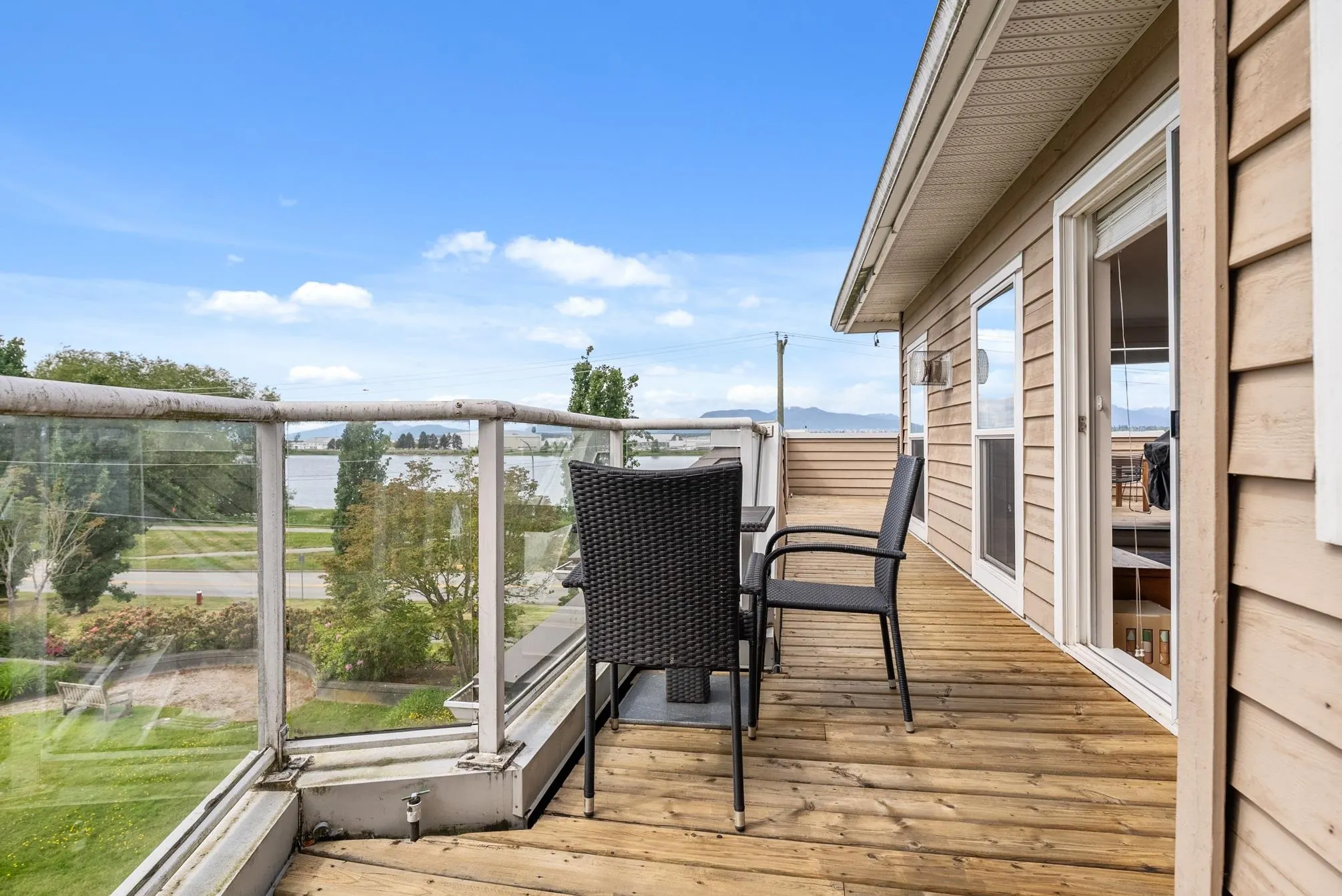 316 5880 Dover Crescent