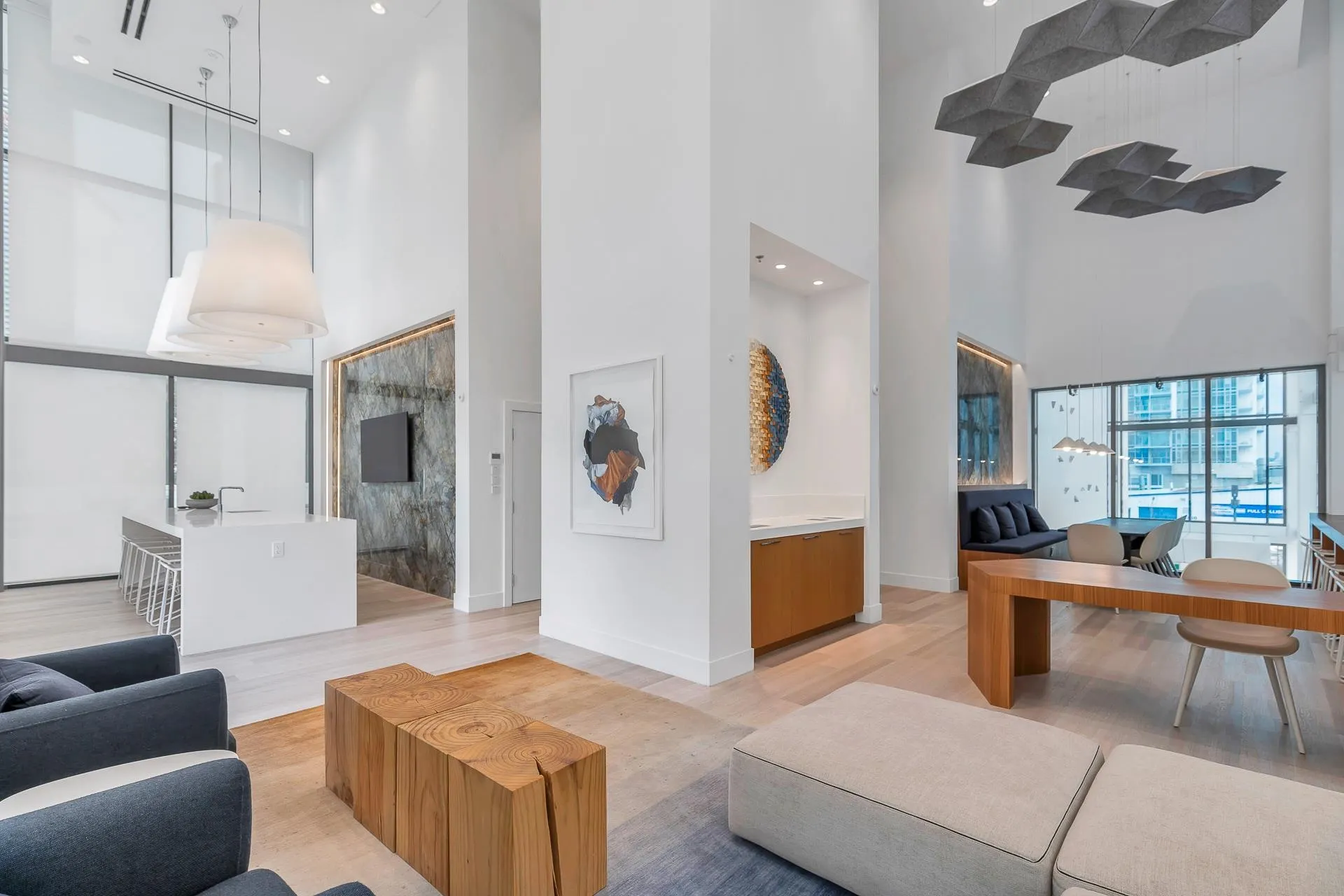 2501 2425 Alpha Avenue