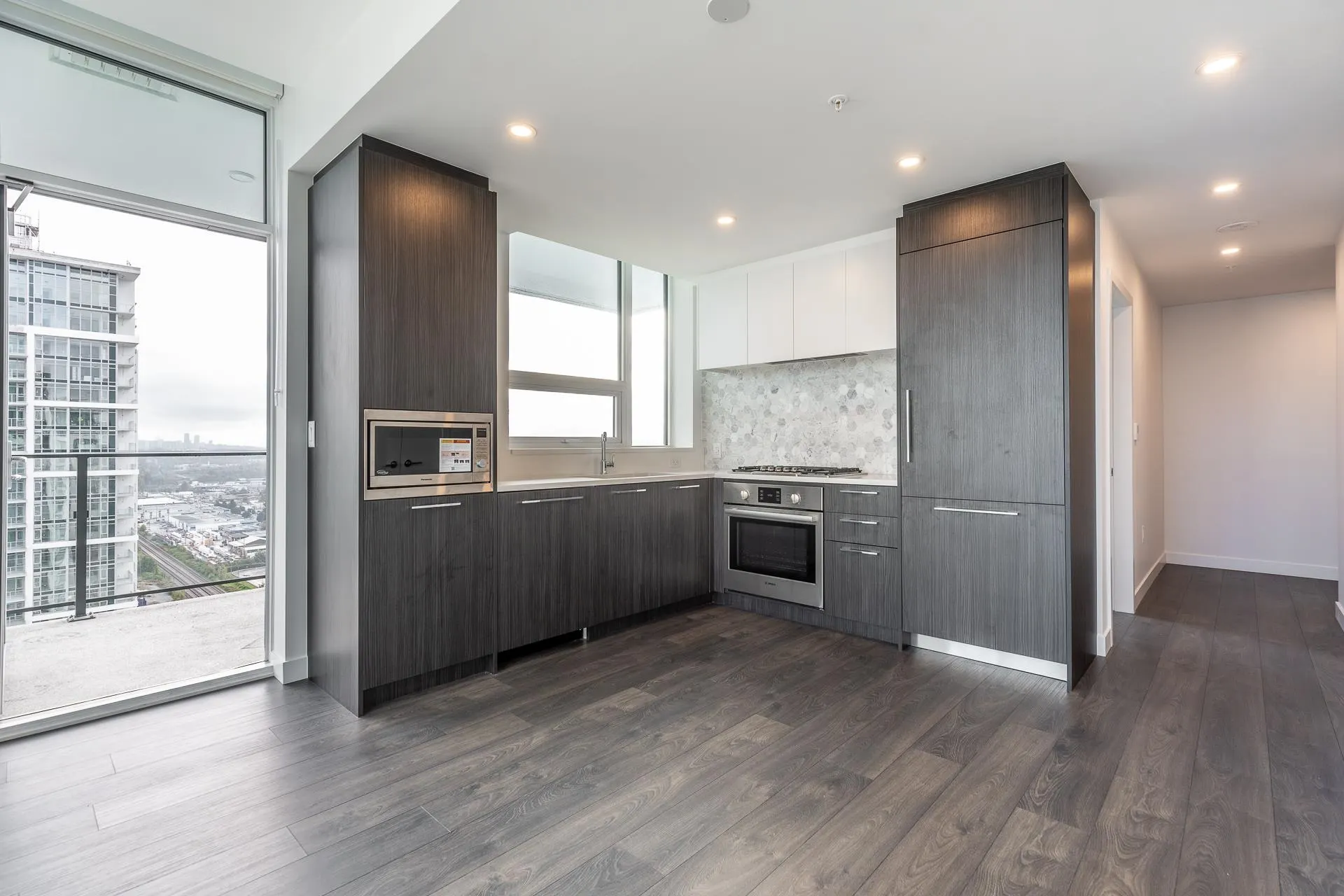 2501 2425 Alpha Avenue