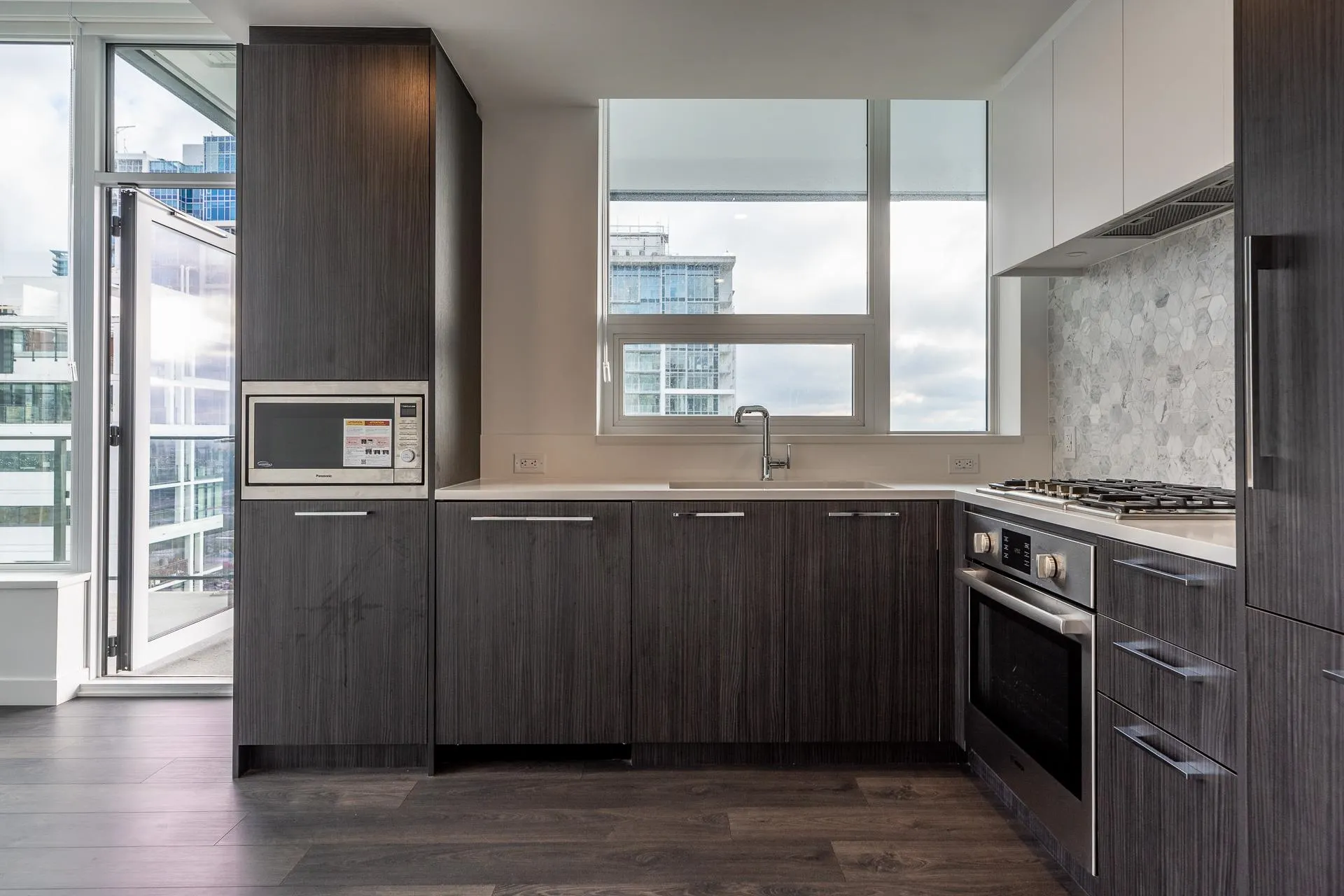 2501 2425 Alpha Avenue
