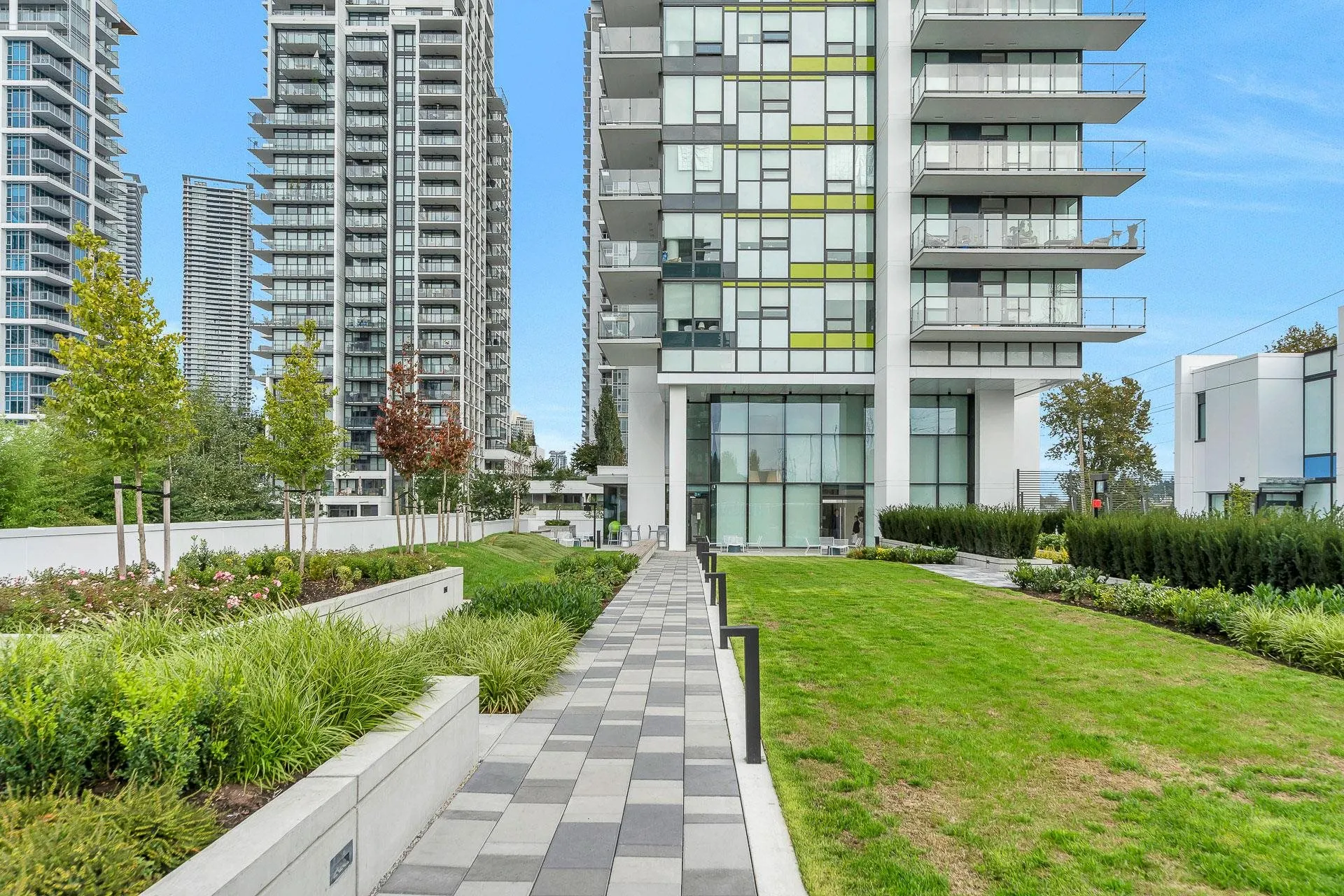 2501 2425 Alpha Avenue