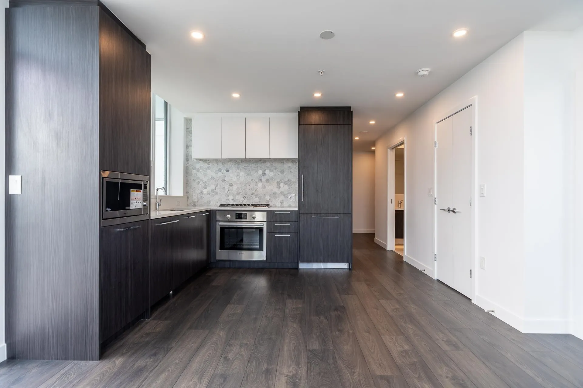 2501 2425 Alpha Avenue