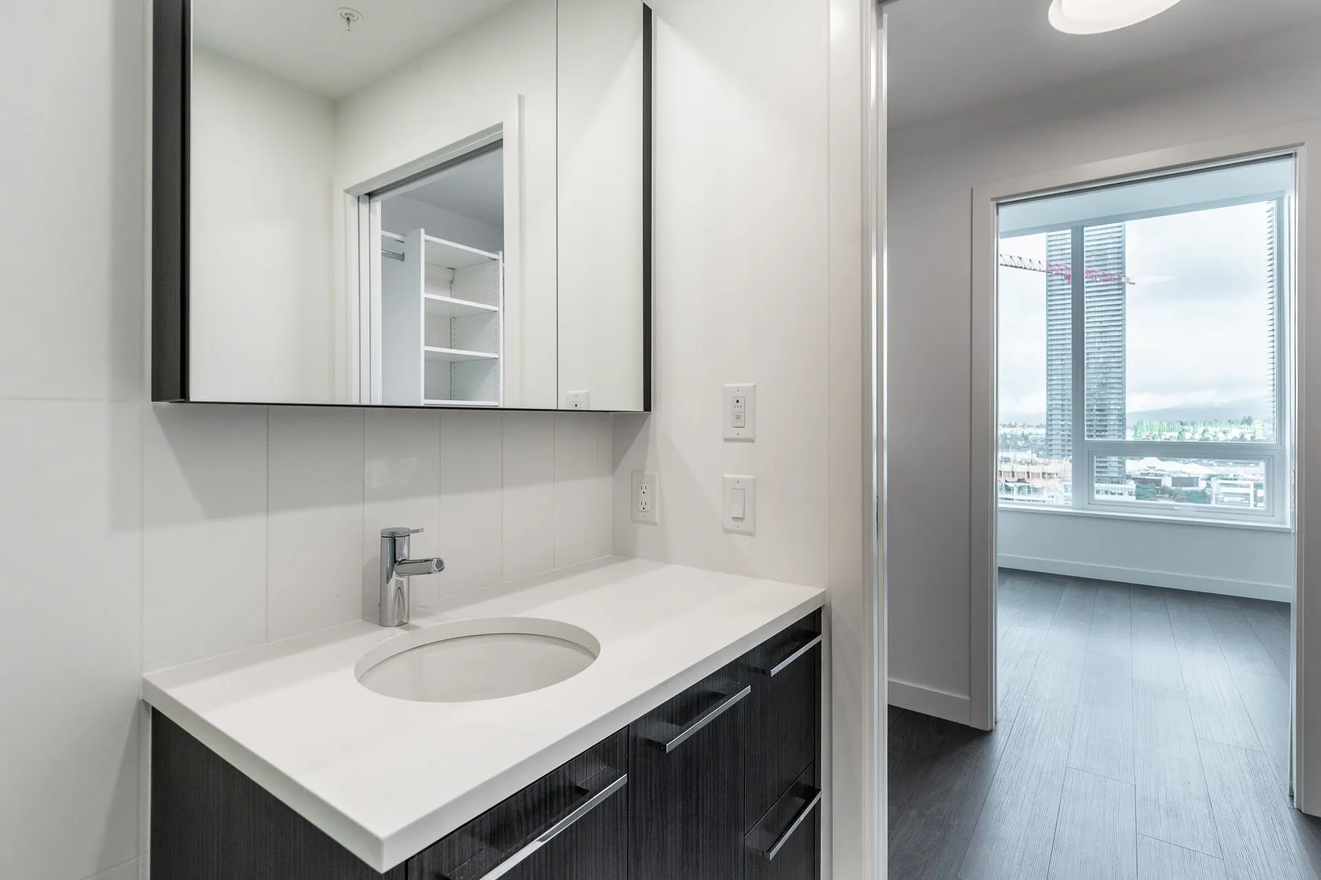 2501 2425 Alpha Avenue