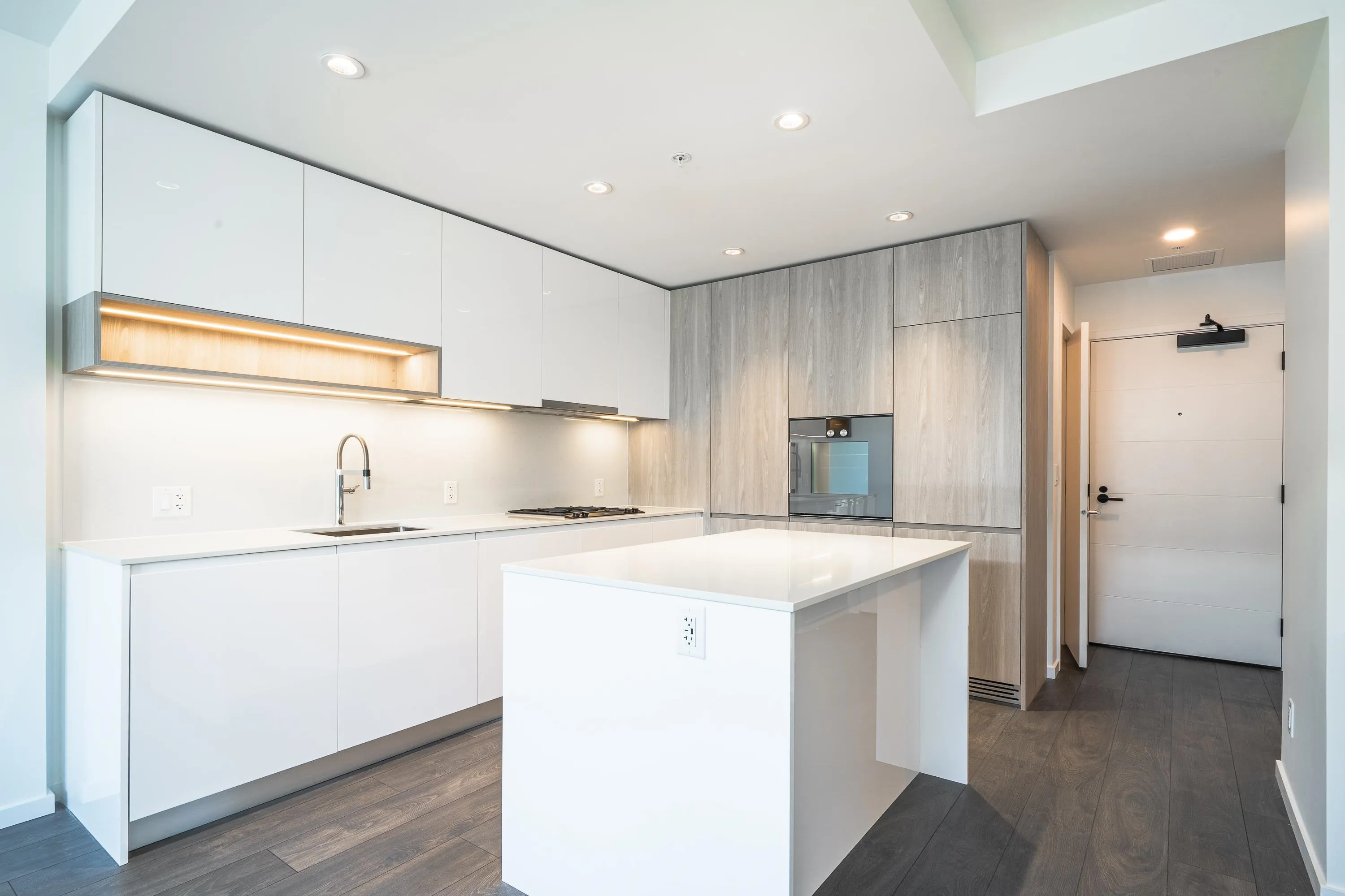 1209 6500 Minoru Boulevard