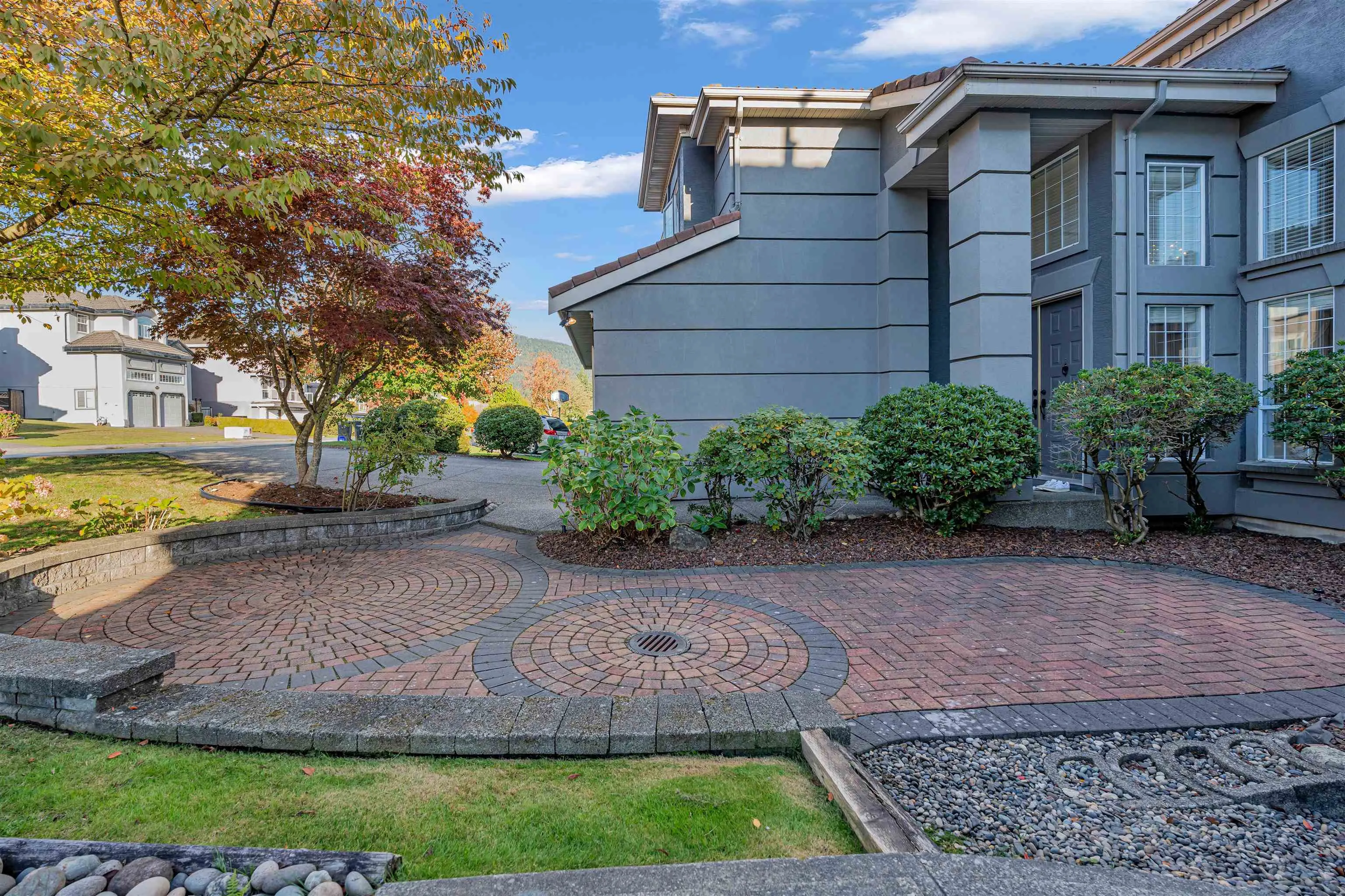 3112 Quintette Crescent