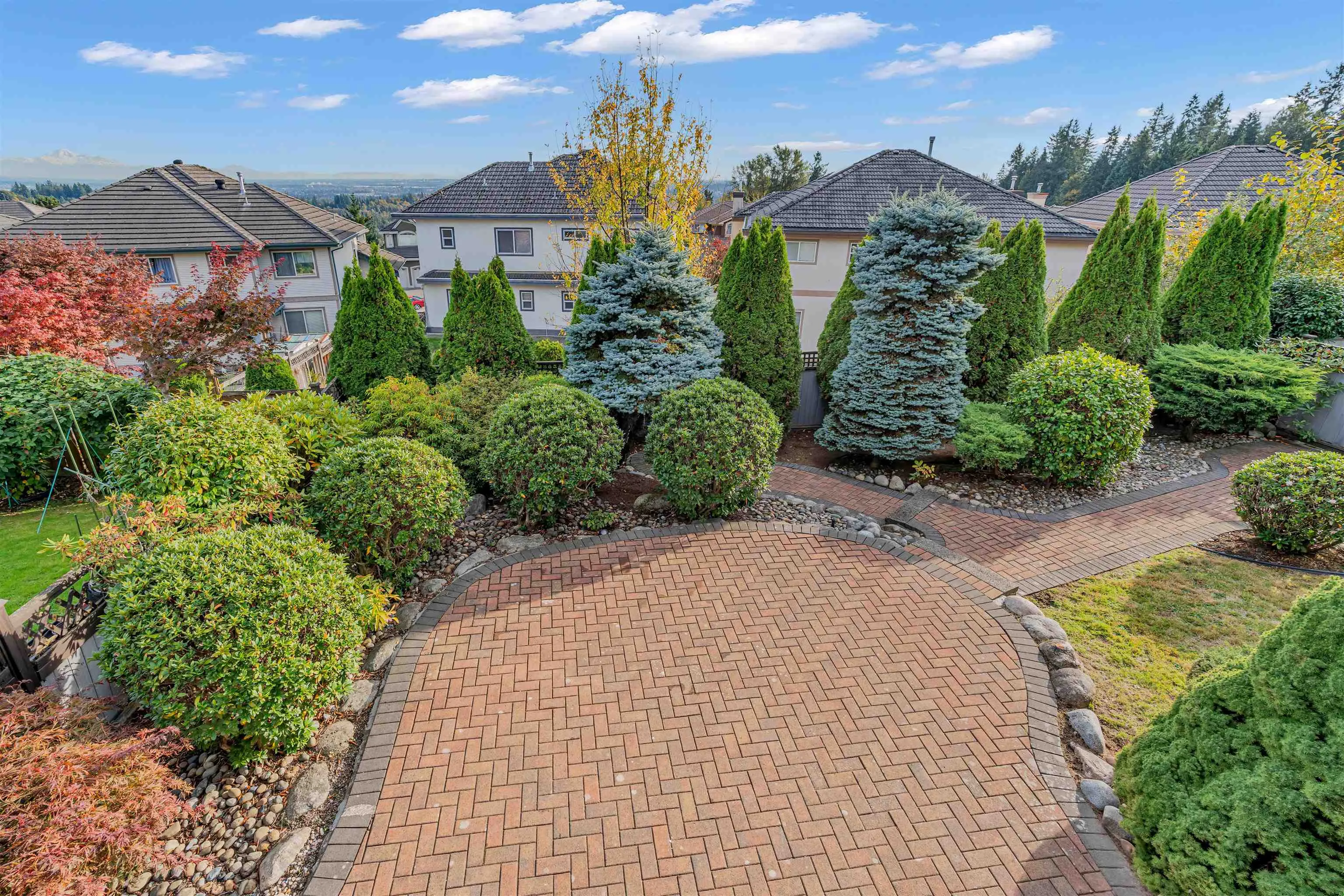 3112 Quintette Crescent