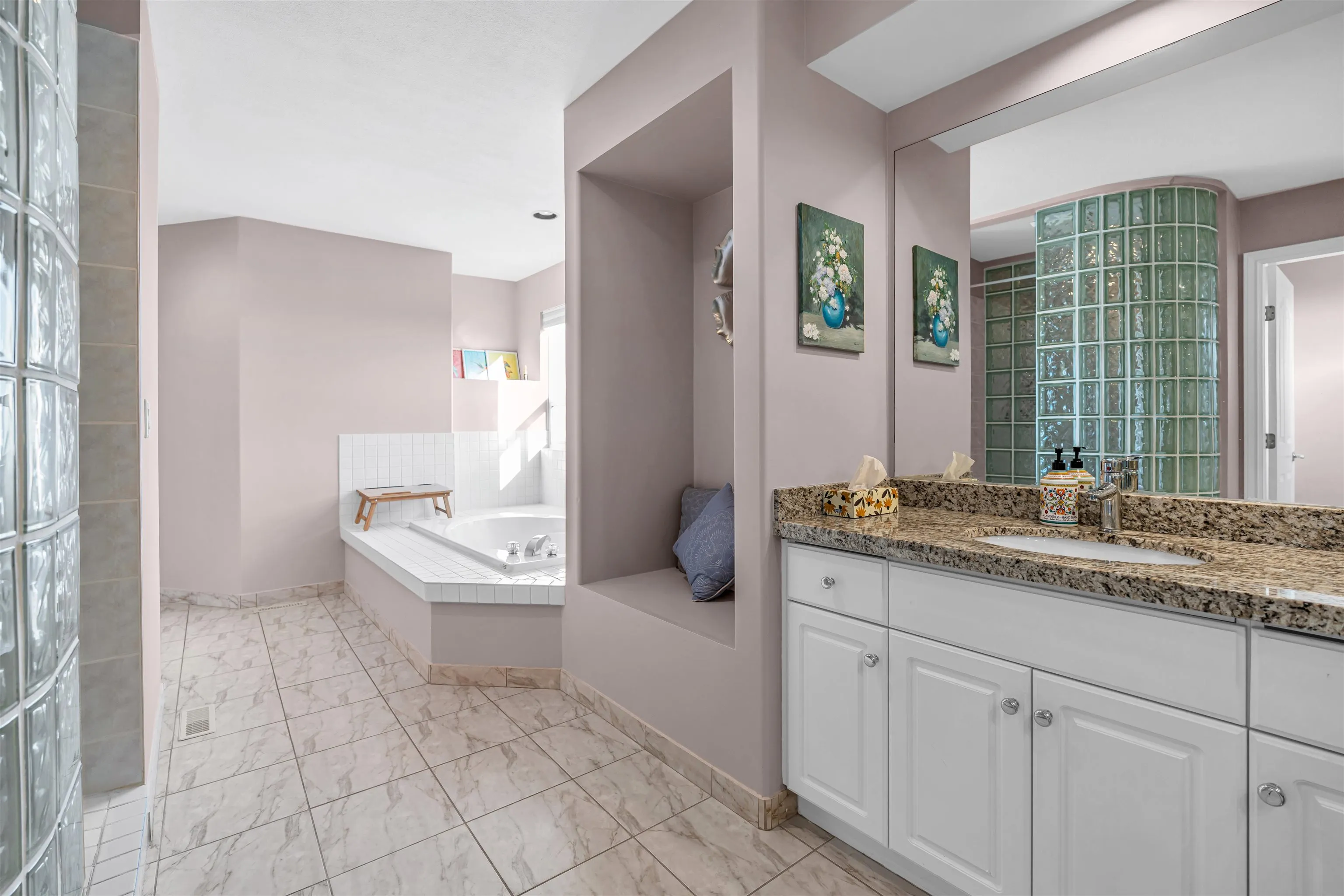 3112 Quintette Crescent