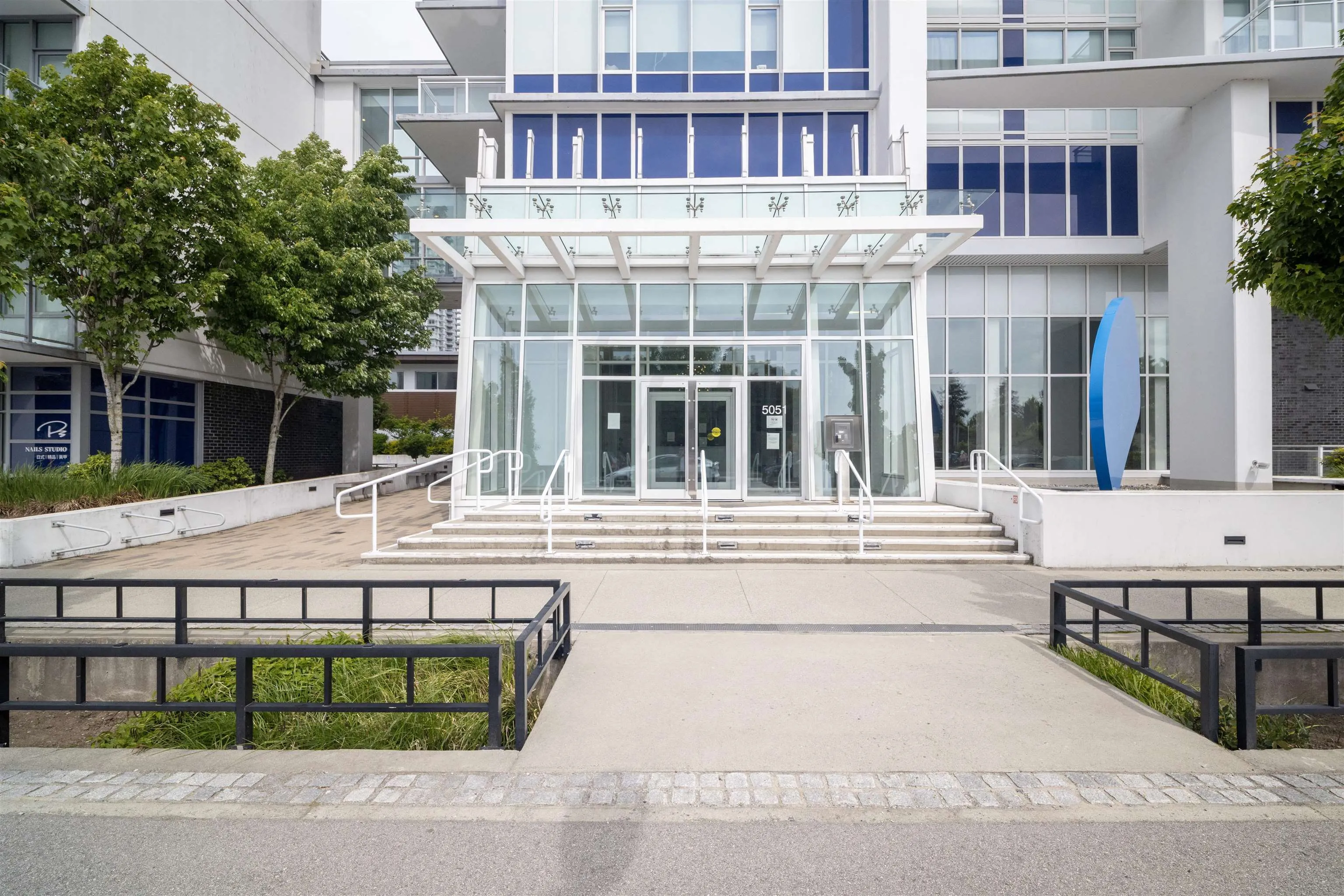 1401 5051 Imperial Street