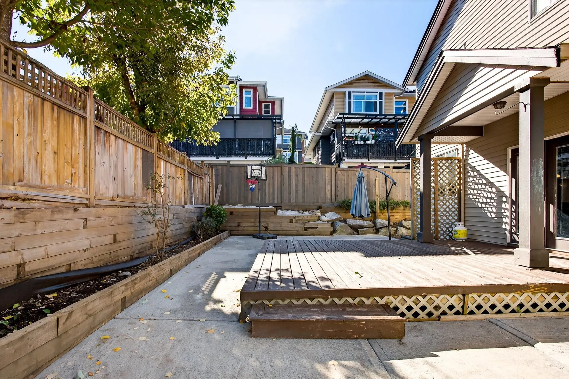 1118 11497 236 Street