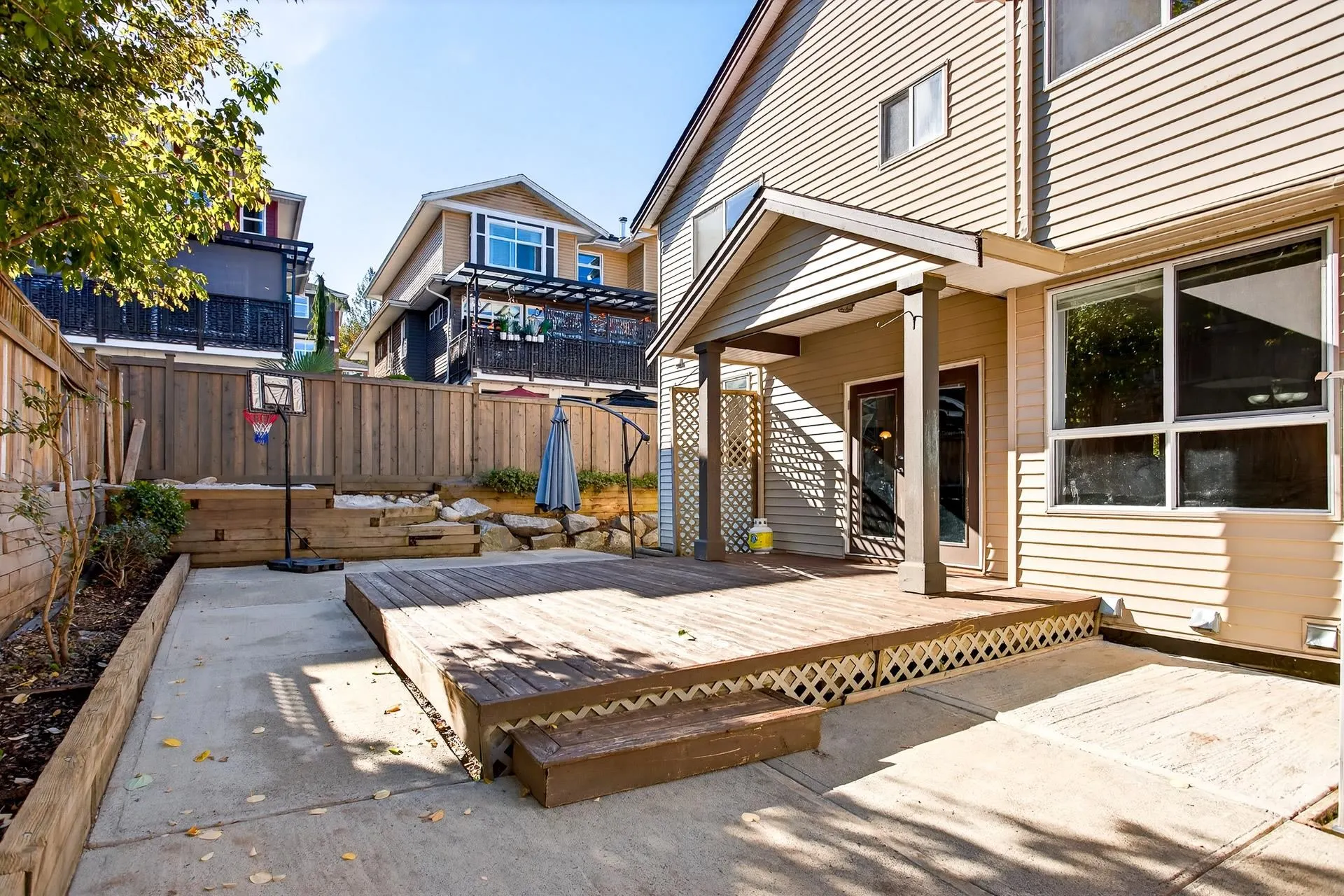 1118 11497 236 Street