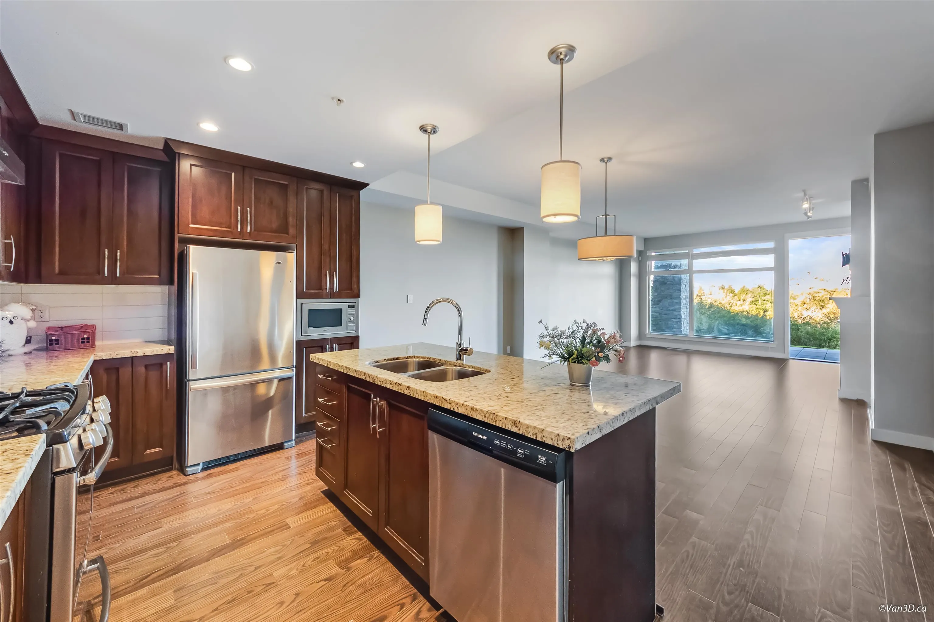 112 5055 Springs Boulevard