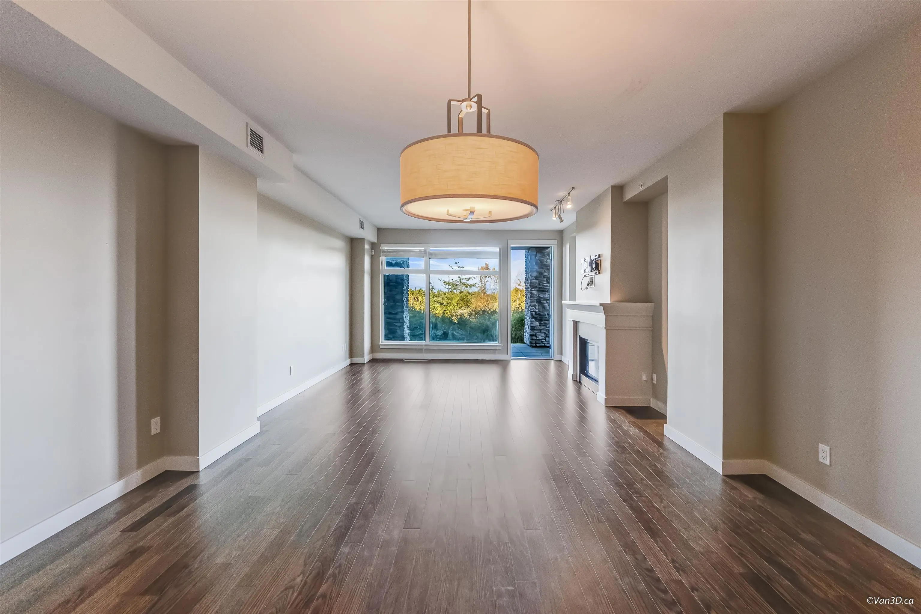 112 5055 Springs Boulevard