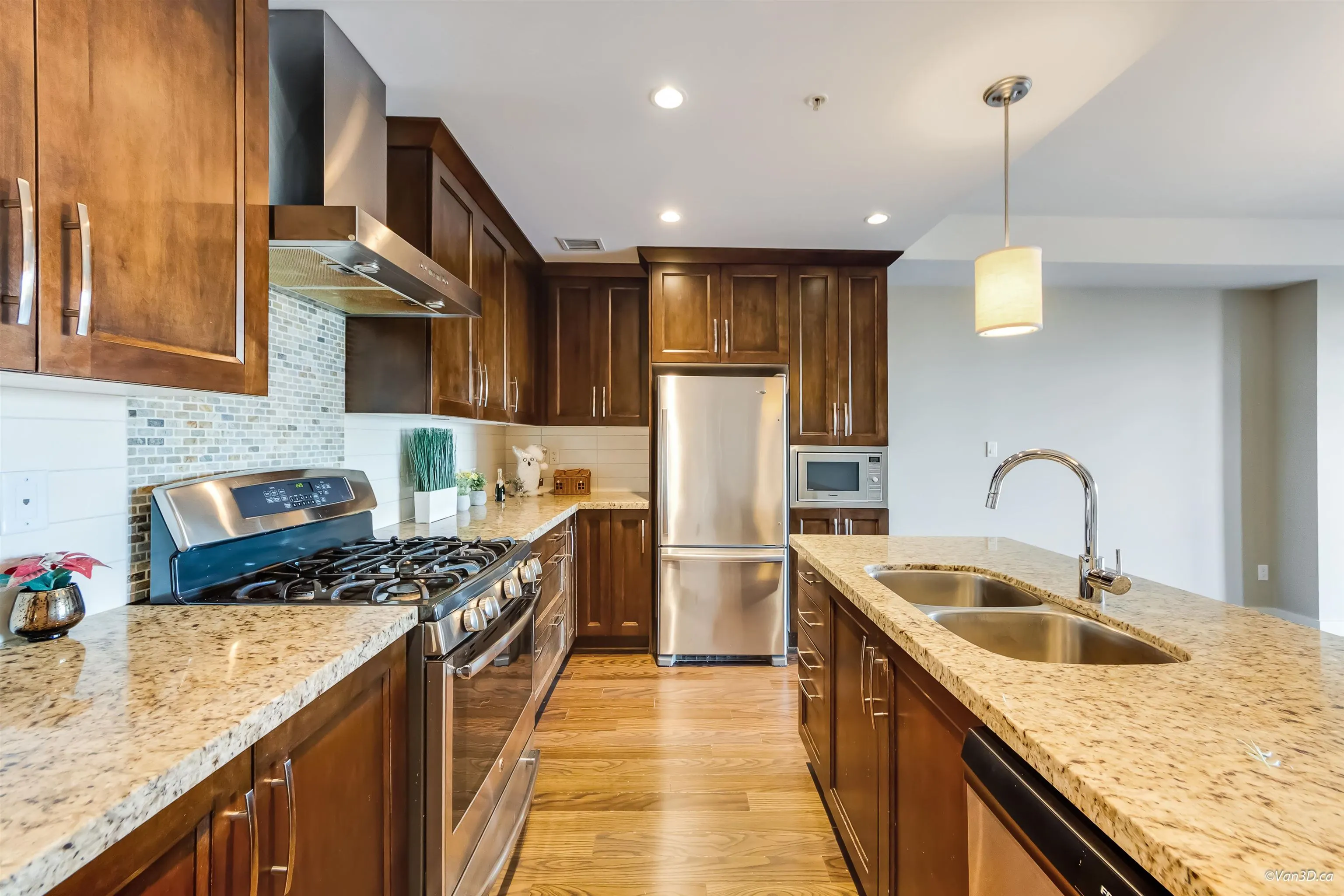 112 5055 Springs Boulevard