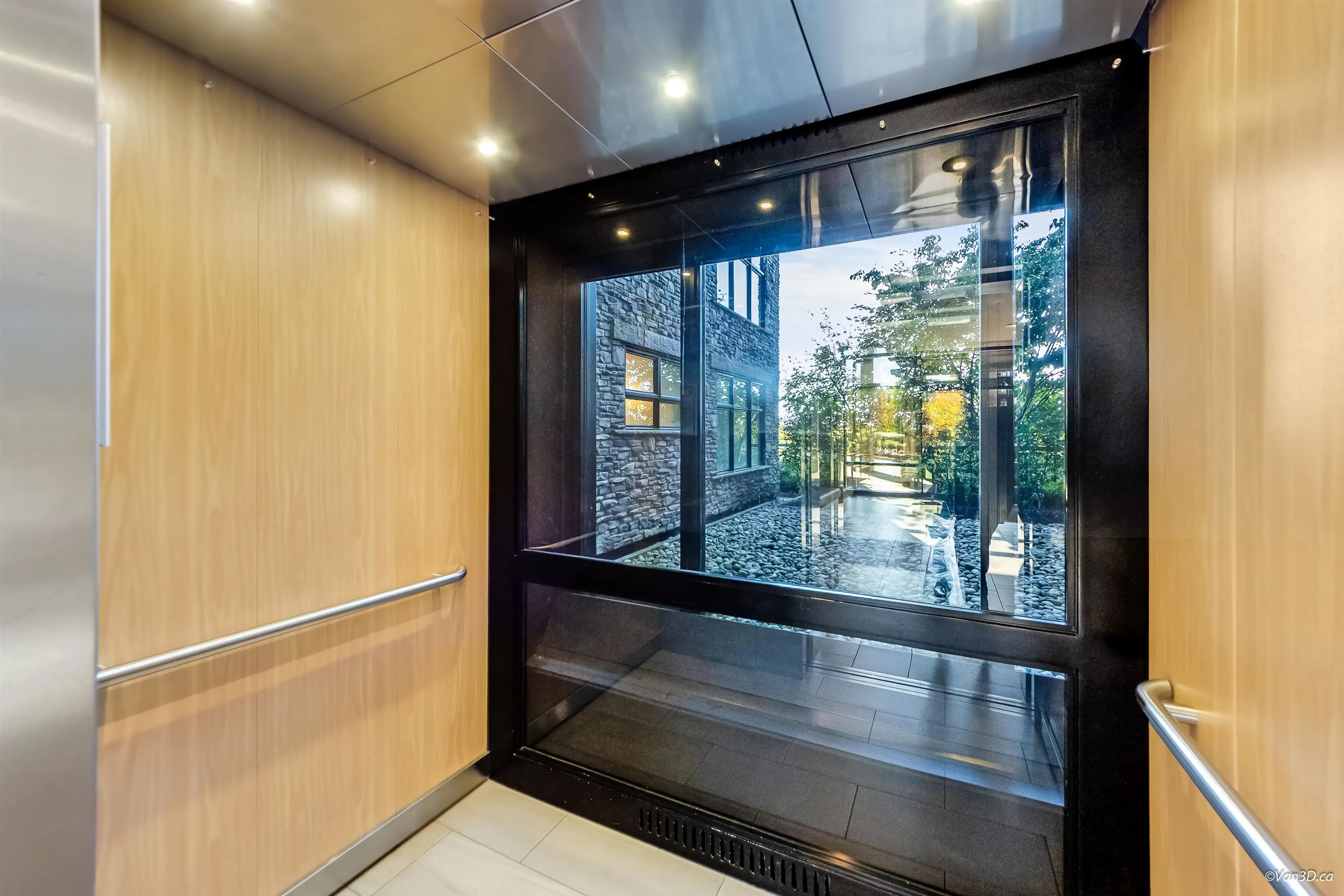 112 5055 Springs Boulevard