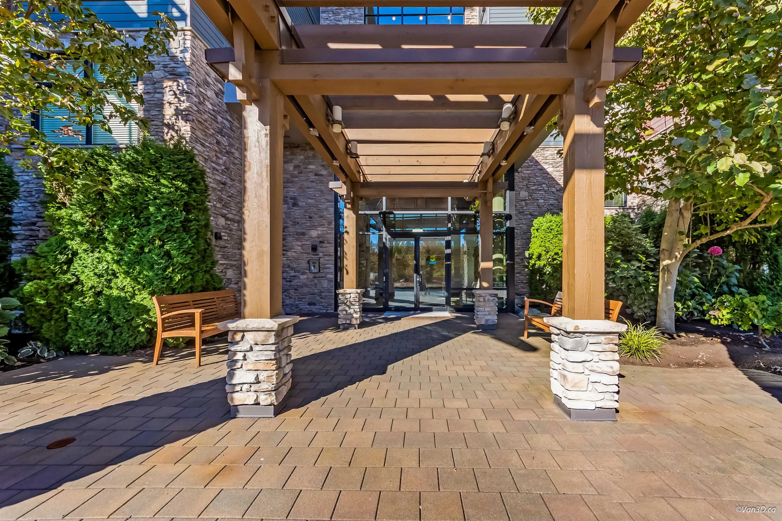 112 5055 Springs Boulevard