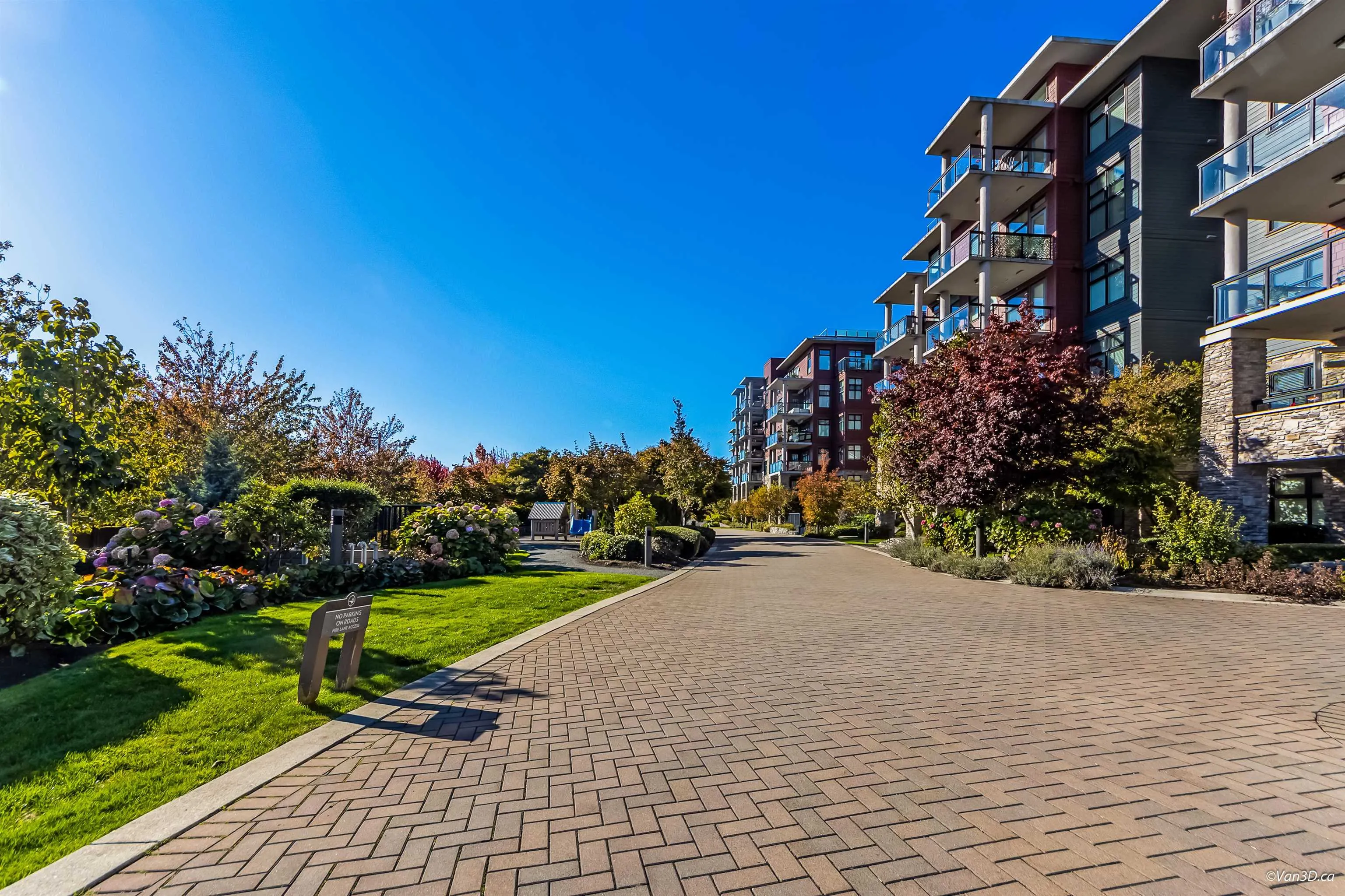 112 5055 Springs Boulevard