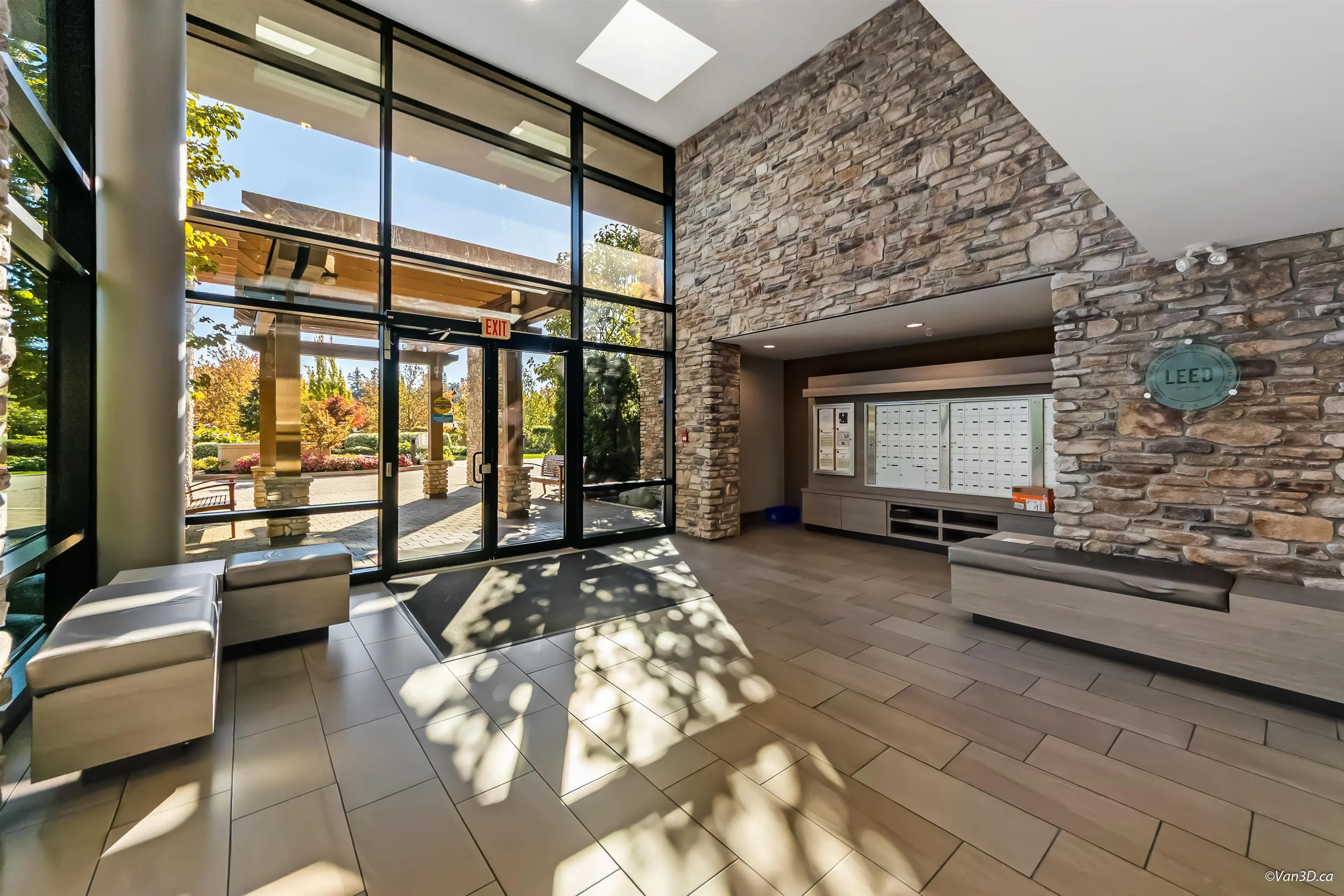 112 5055 Springs Boulevard