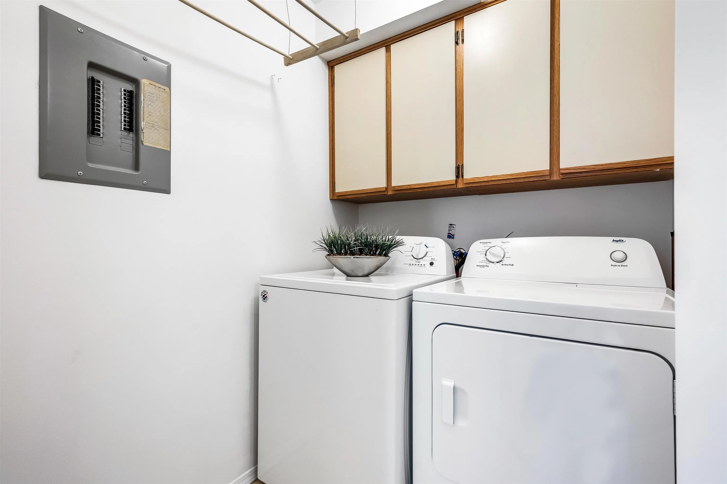 210 45660 Knight Road