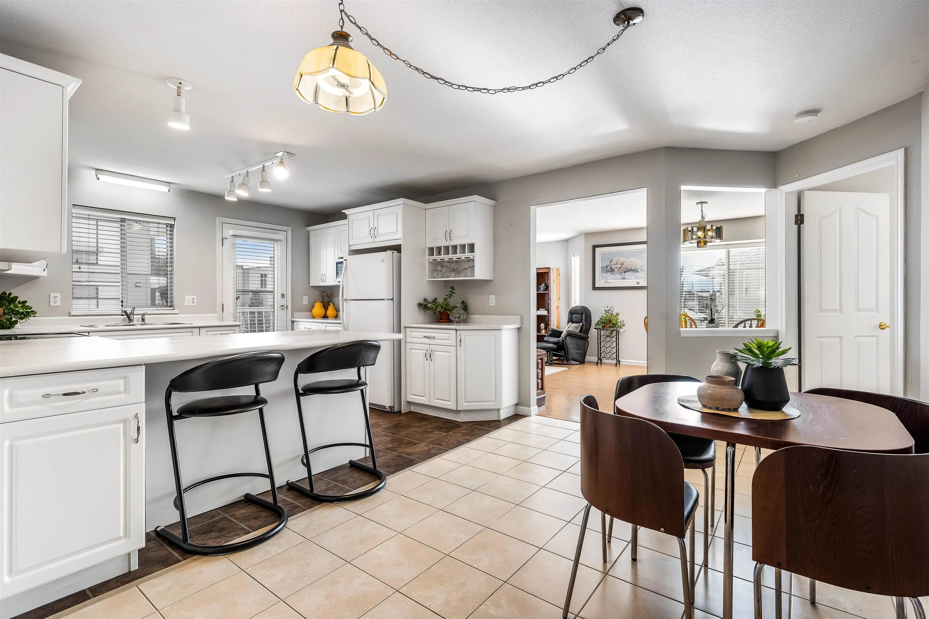 210 45660 Knight Road