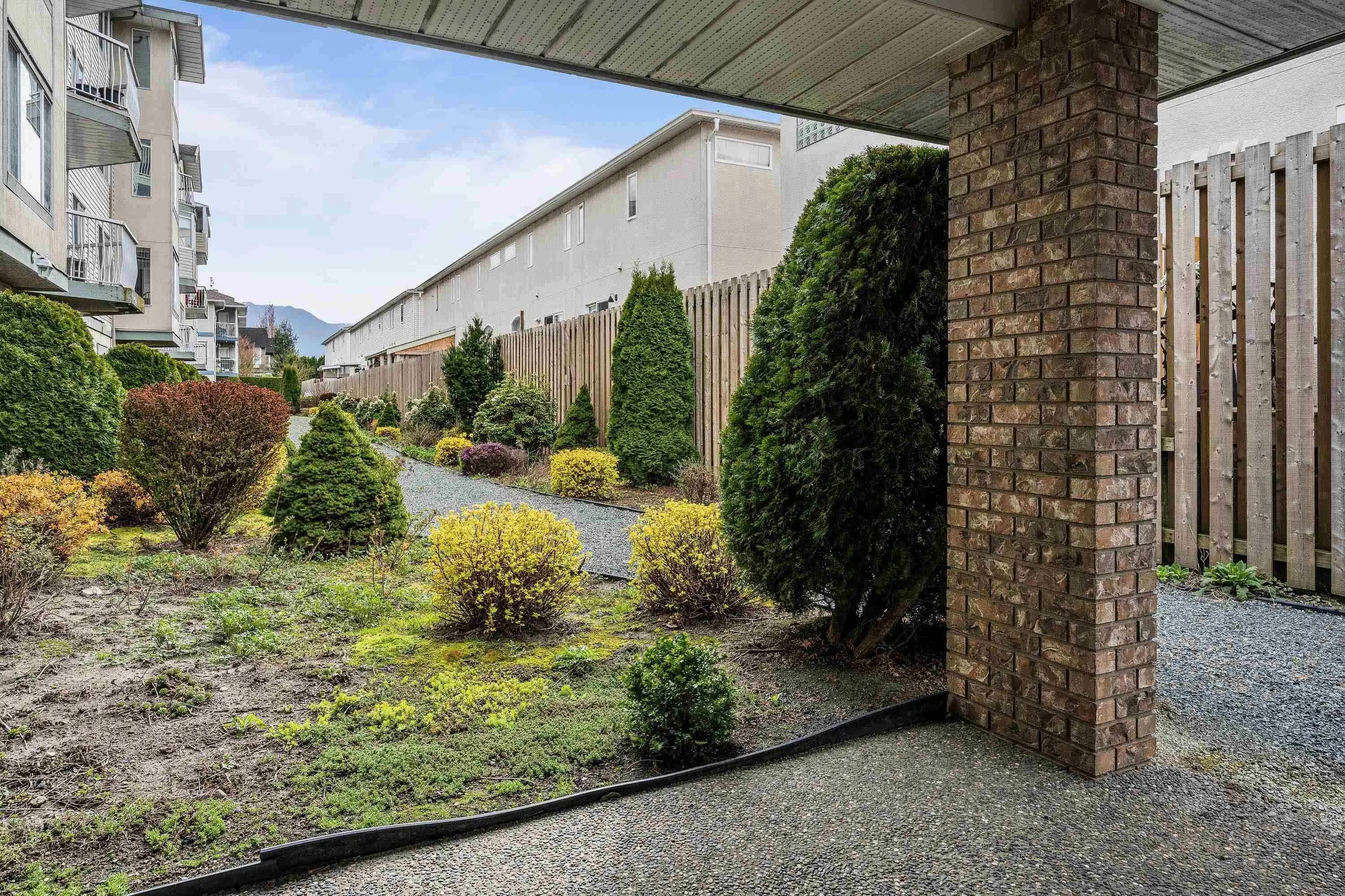 210 45660 Knight Road