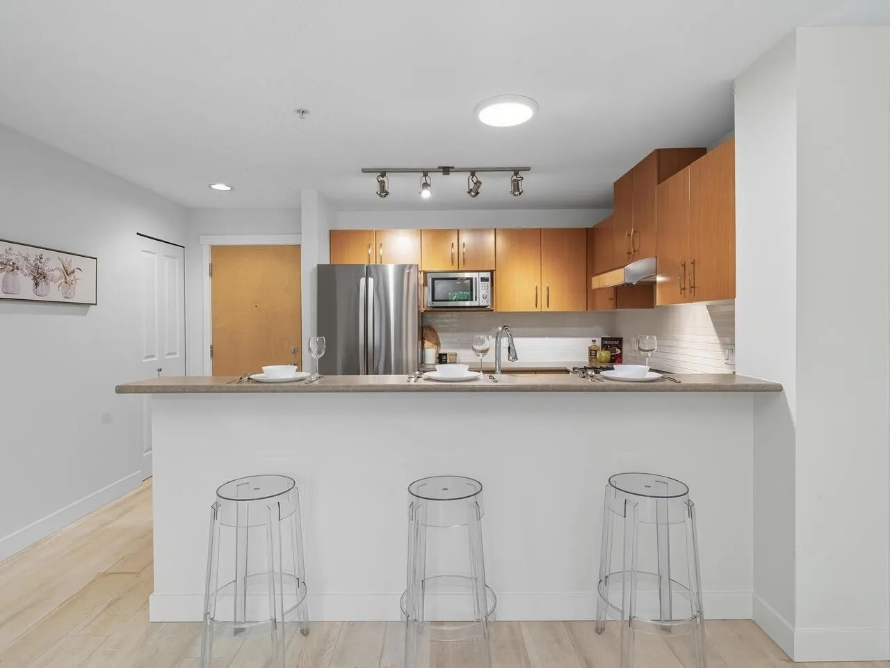 210 500 Klahanie Drive