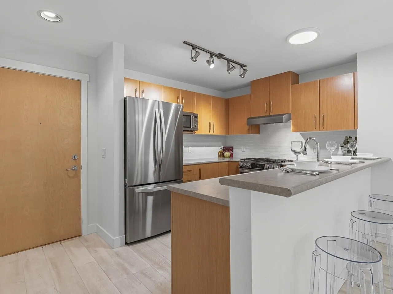 210 500 Klahanie Drive