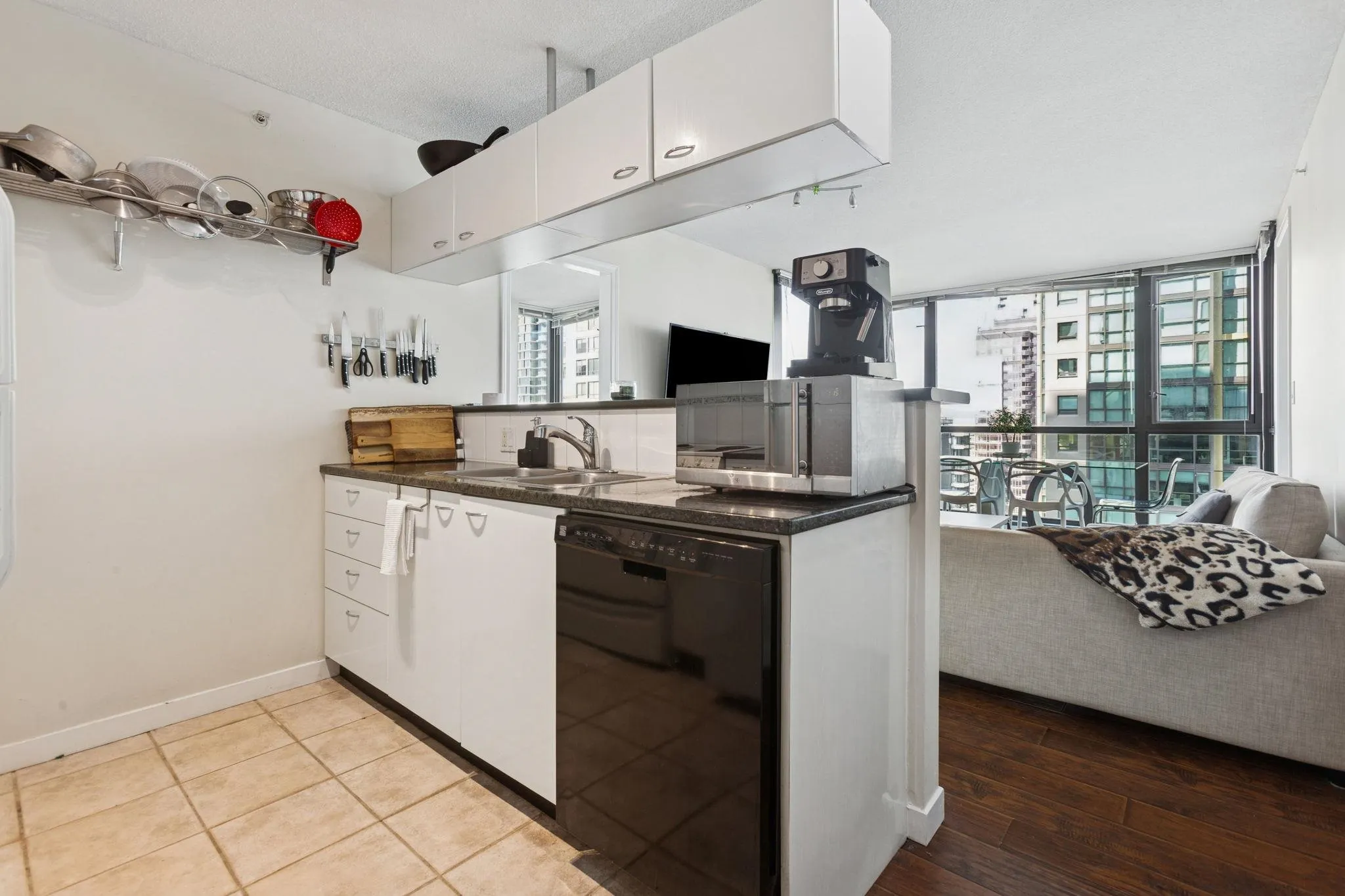 2007 1331 Alberni Street