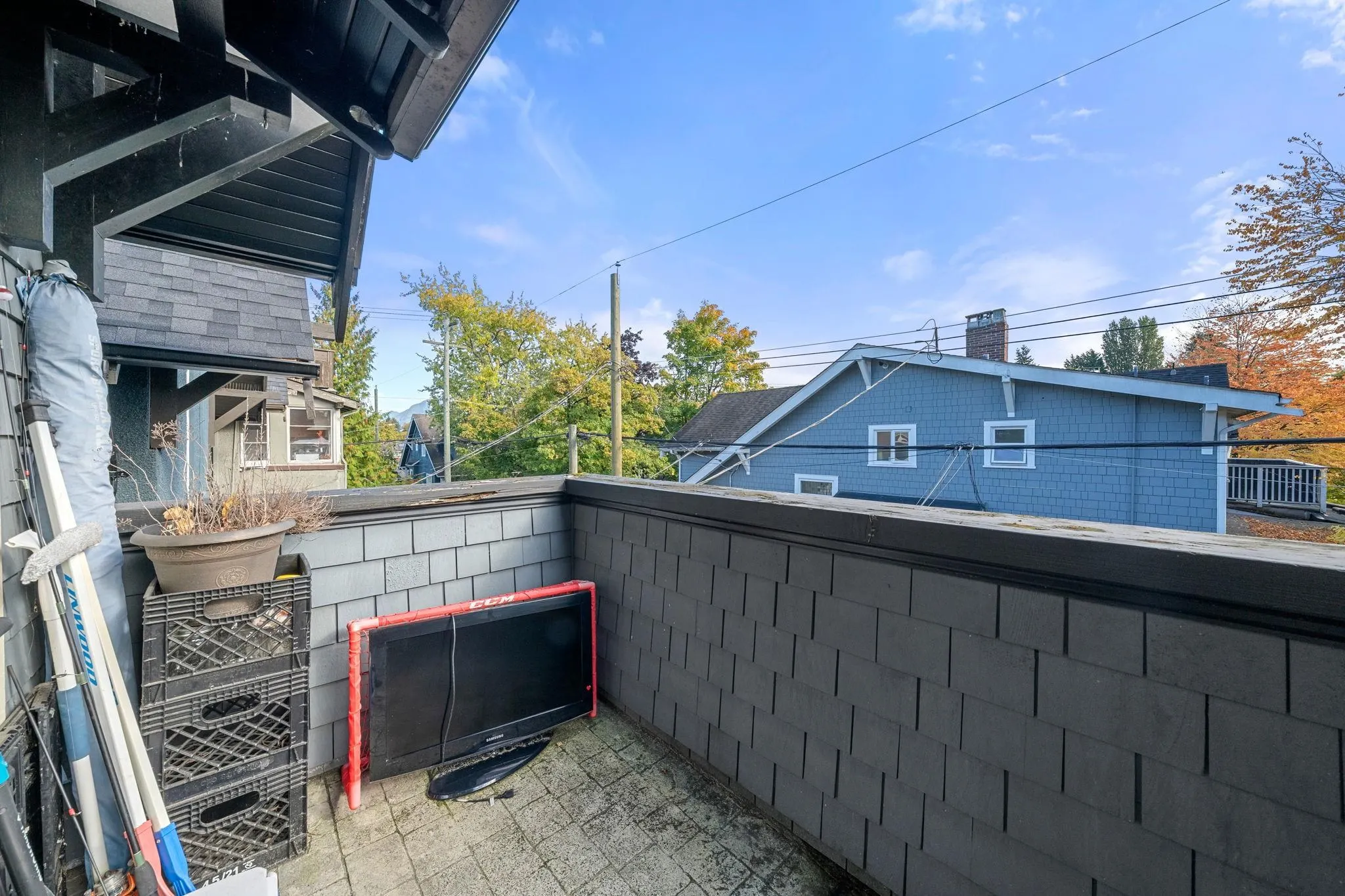 2216 Macdonald Street