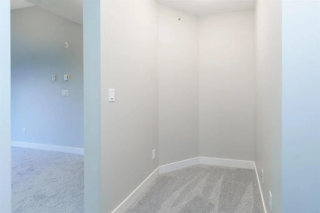 423 12238 224 Street