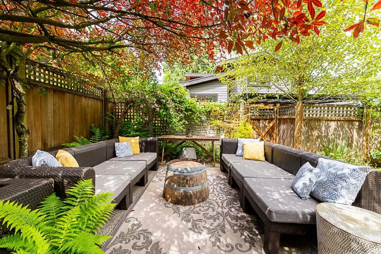341 W 22nd Avenue
