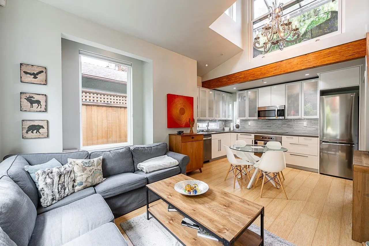 341 W 22nd Avenue