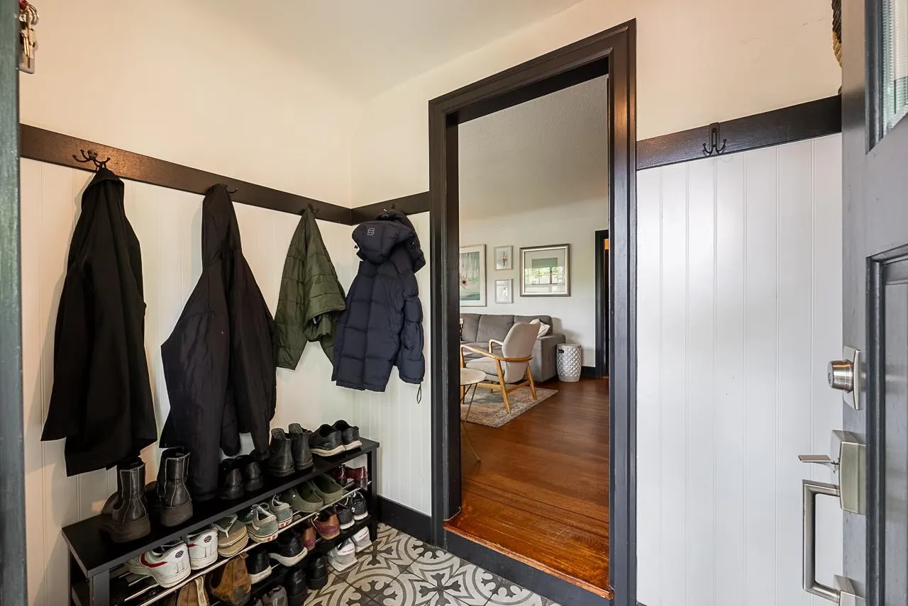 341 W 22nd Avenue