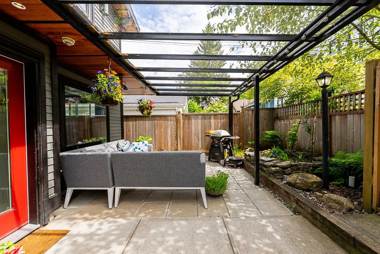 341 W 22nd Avenue