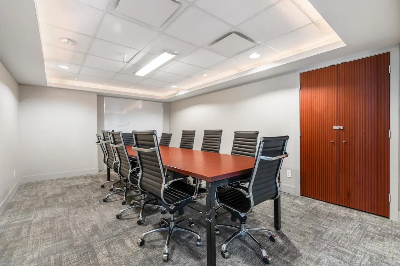 3107 833 Seymour Street