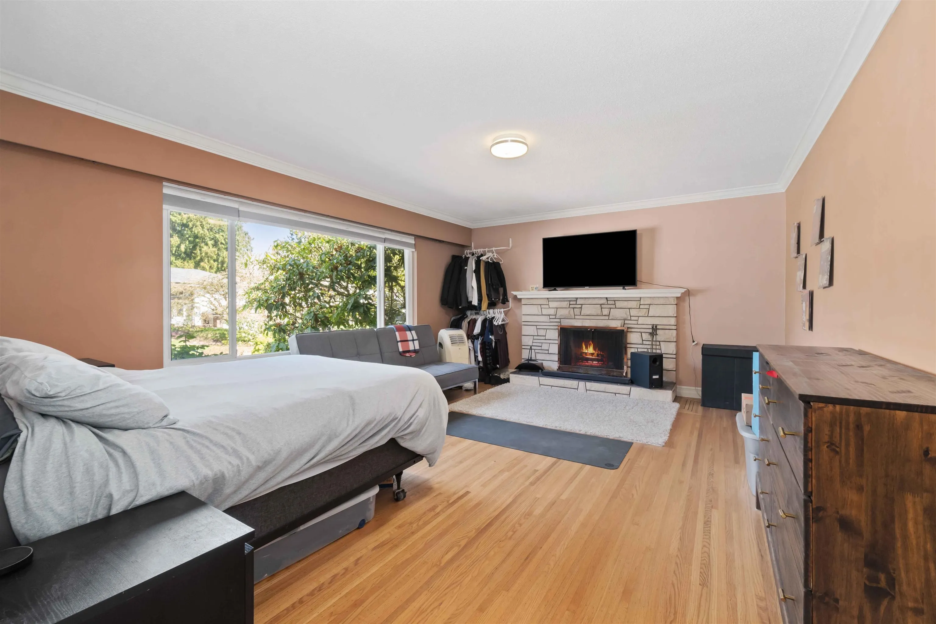 595 Garrow Drive