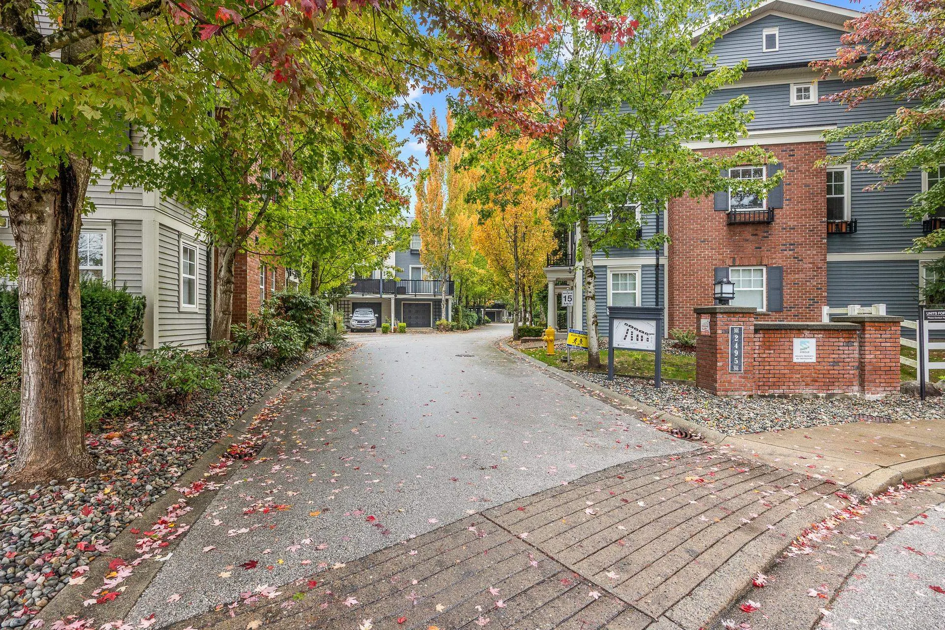 5 2495 Davies Avenue