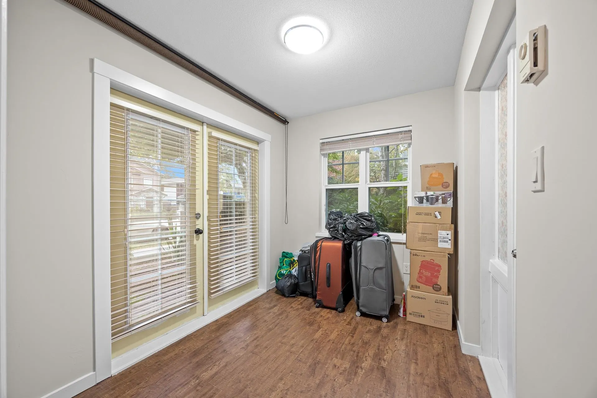 5 2495 Davies Avenue