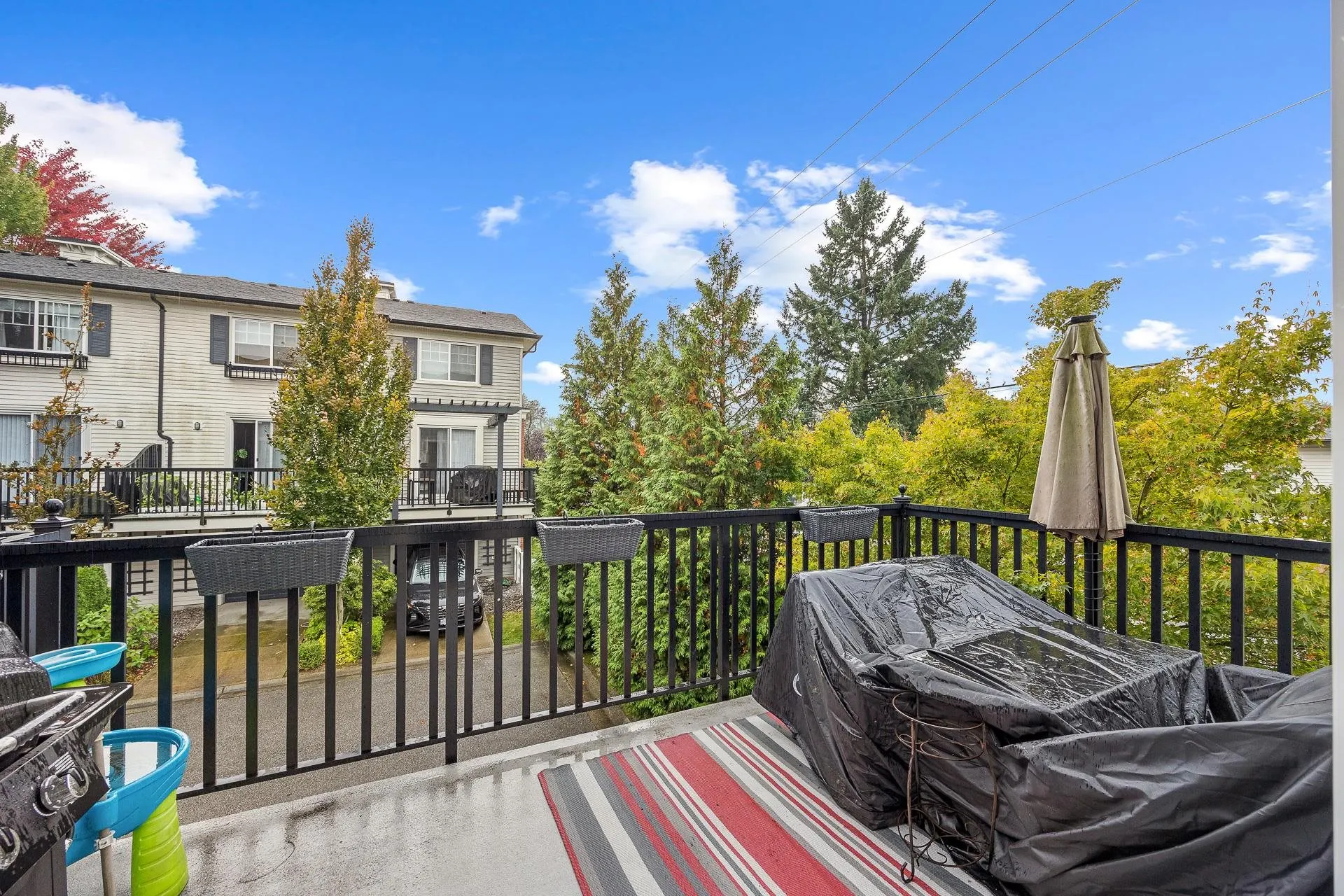 5 2495 Davies Avenue