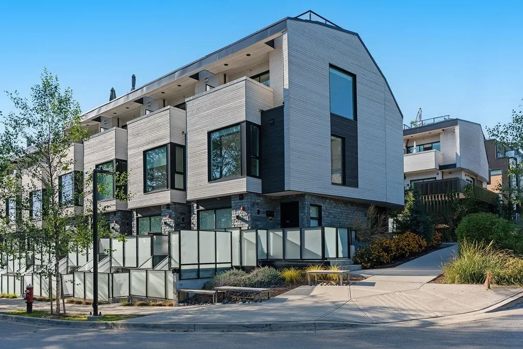 201 650 E 2nd Street