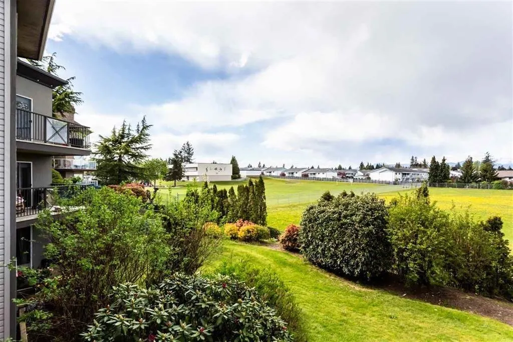 216 32725 George Ferguson Way