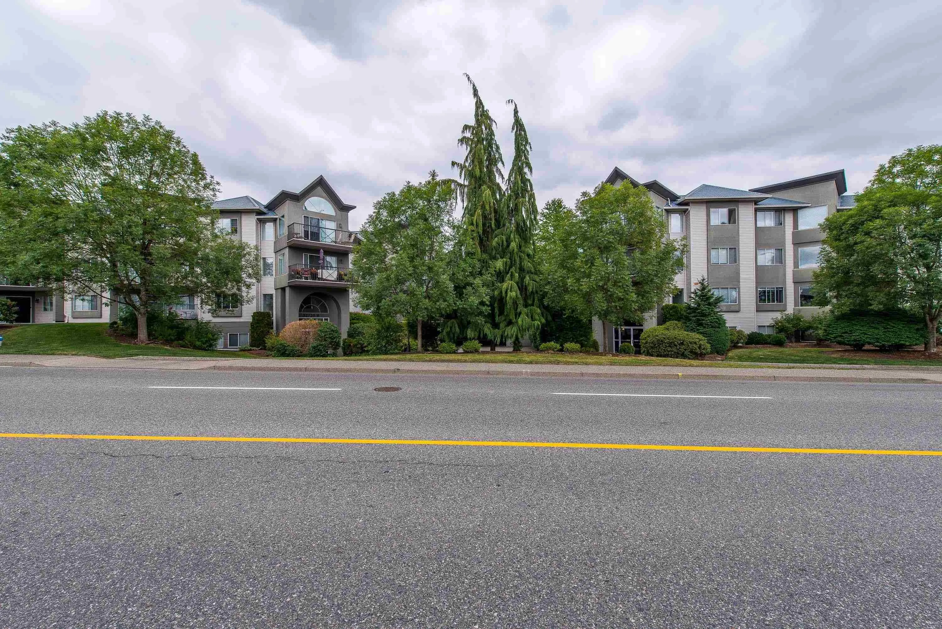 216 32725 George Ferguson Way