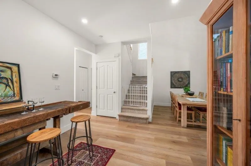10091 243 Street