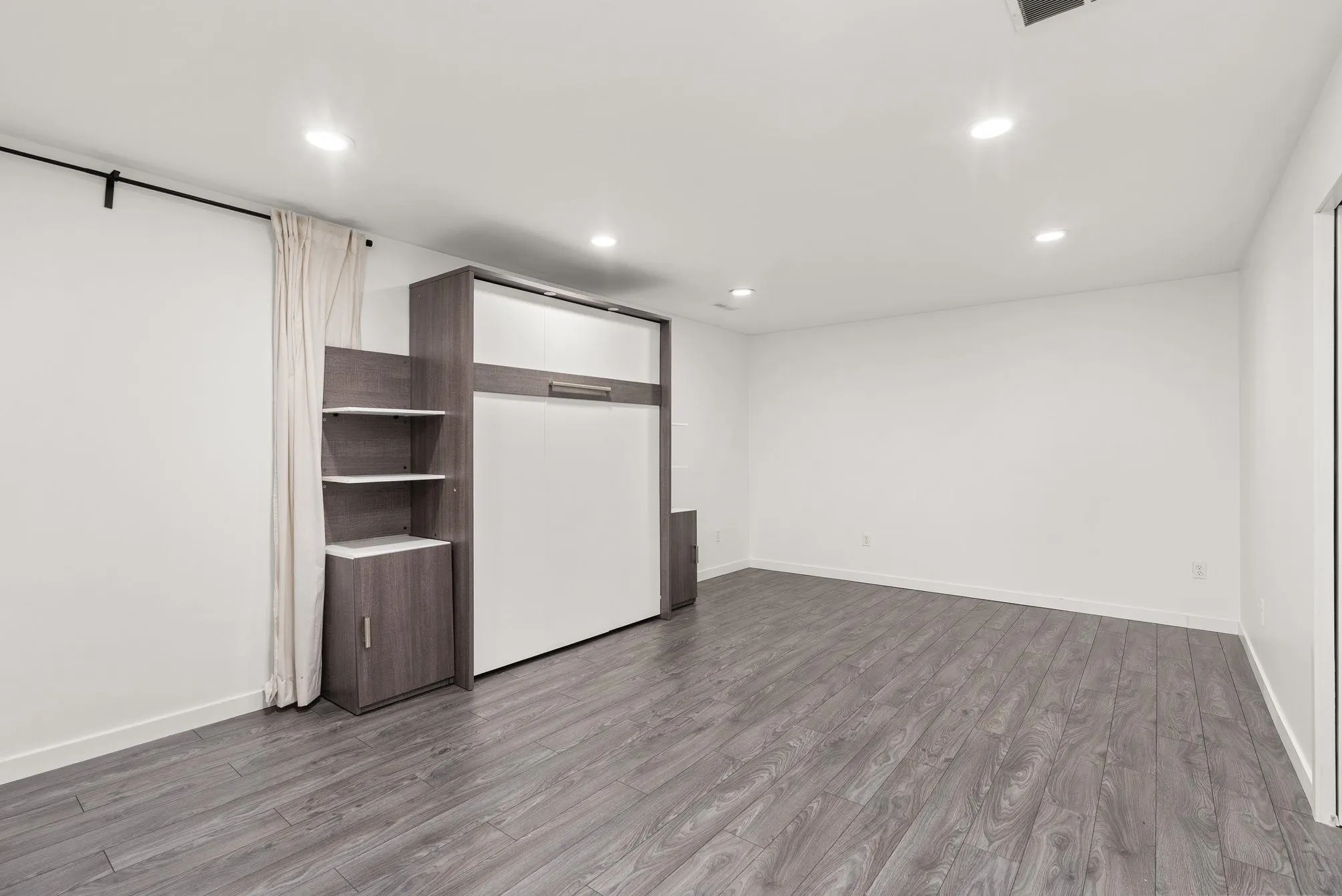 10091 243 Street