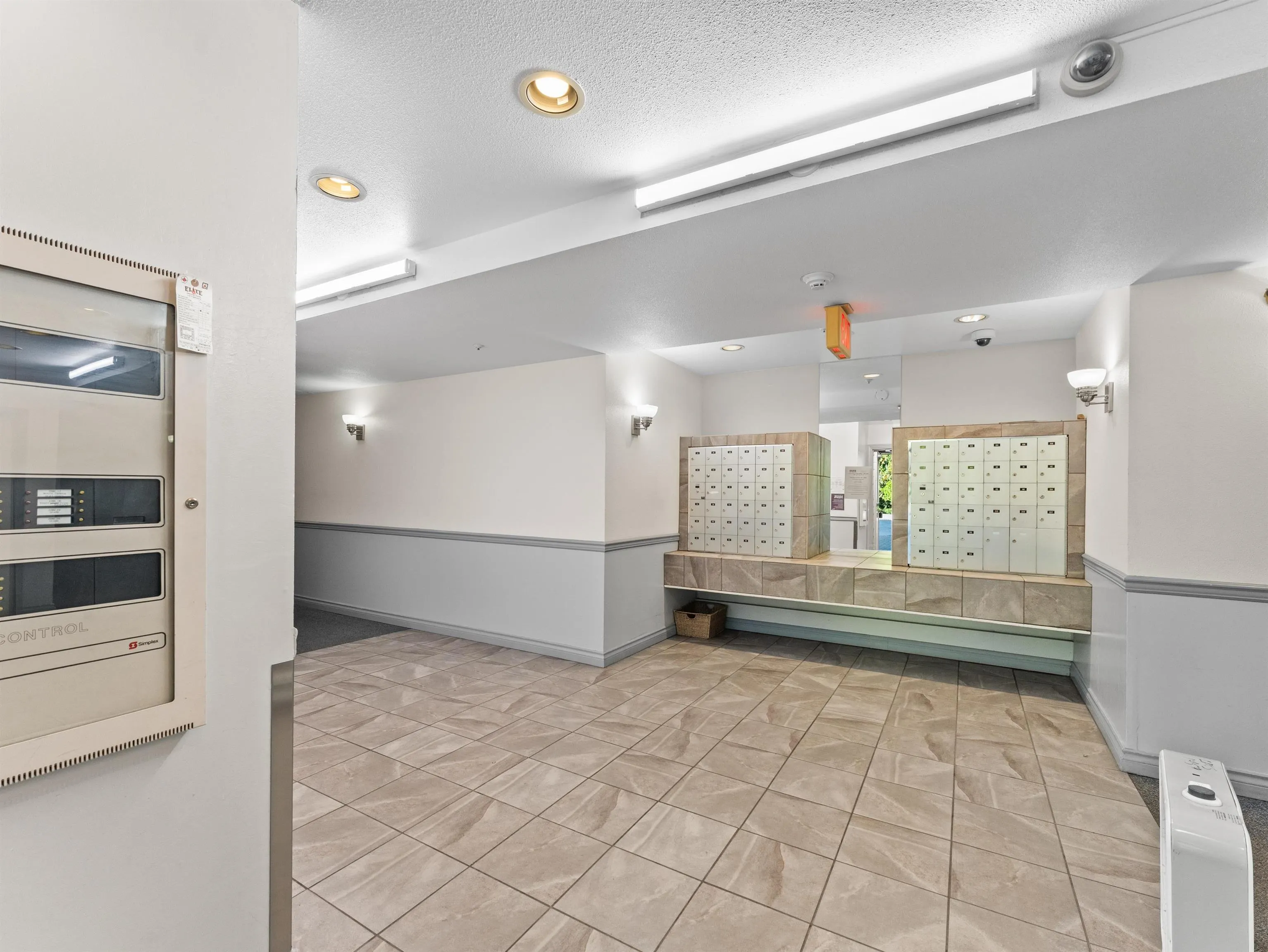 110 14885 100 Avenue