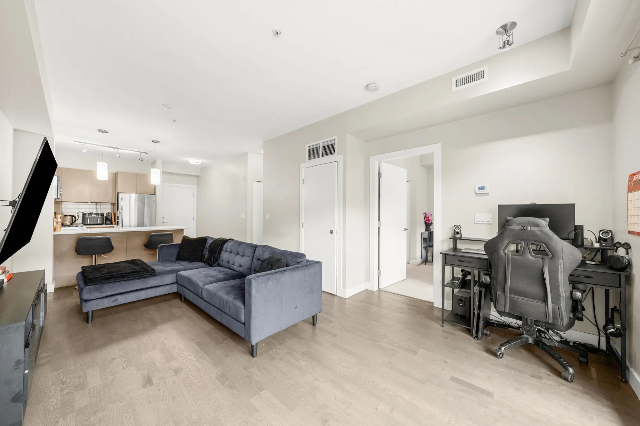 313 10155 River Drive
