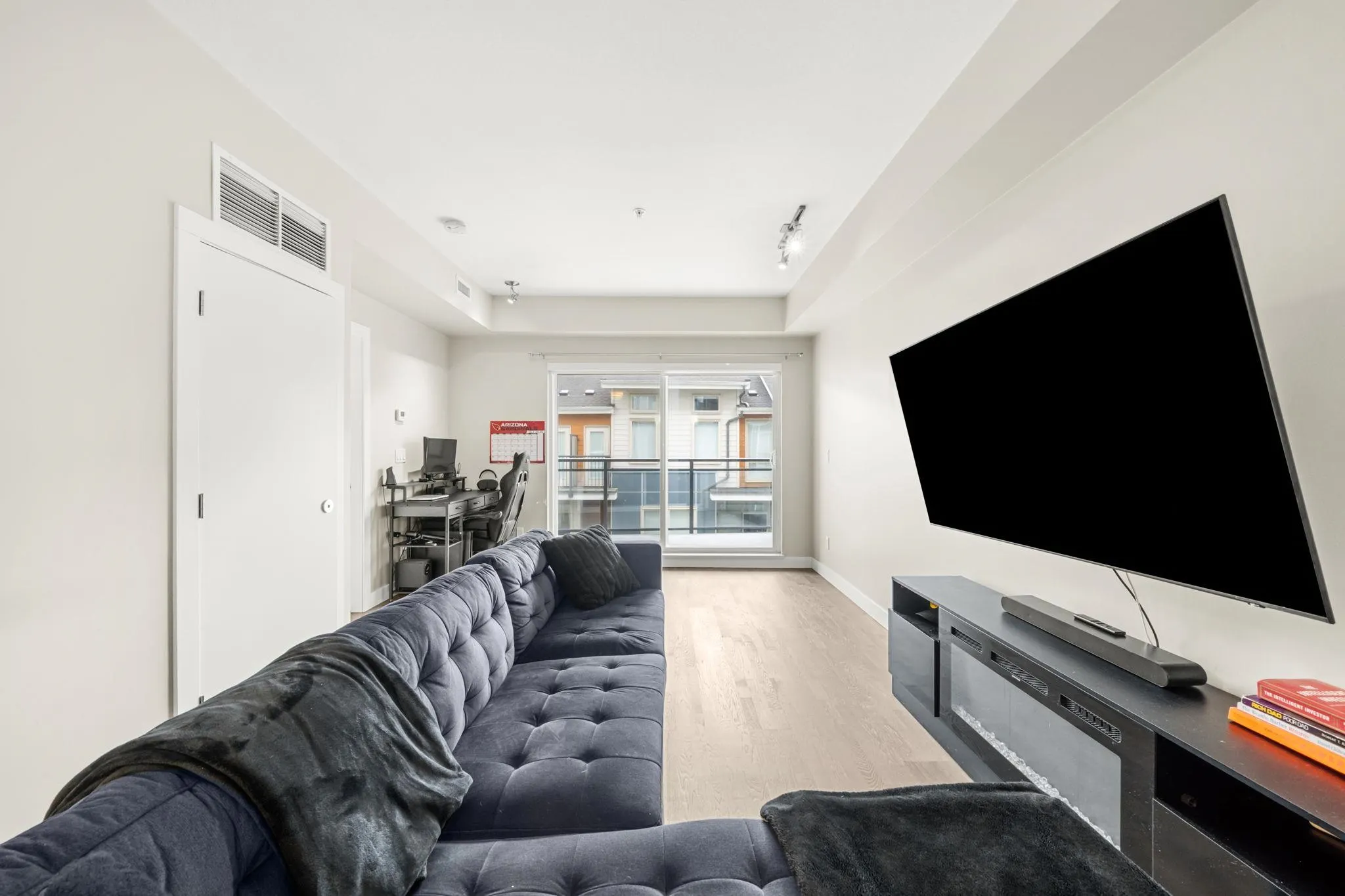 313 10155 River Drive