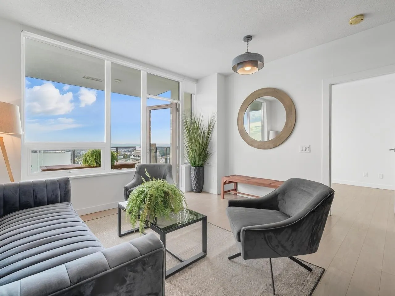 3203 908 Quayside Drive