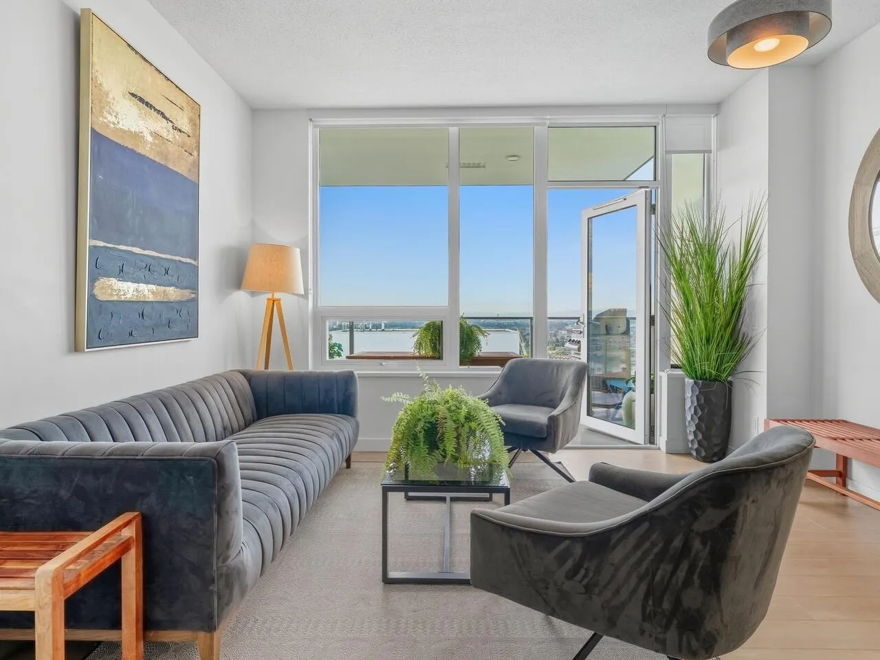 3203 908 Quayside Drive