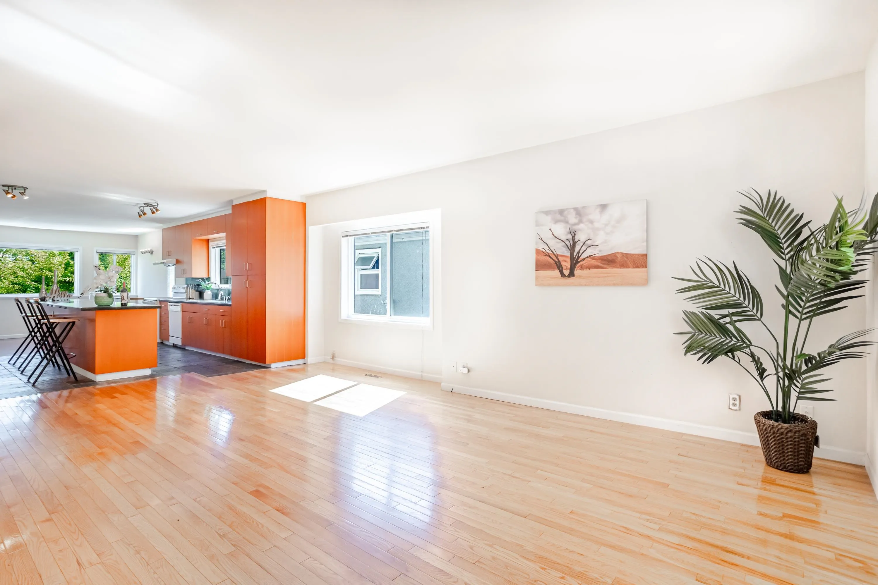 866 W 59th Avenue